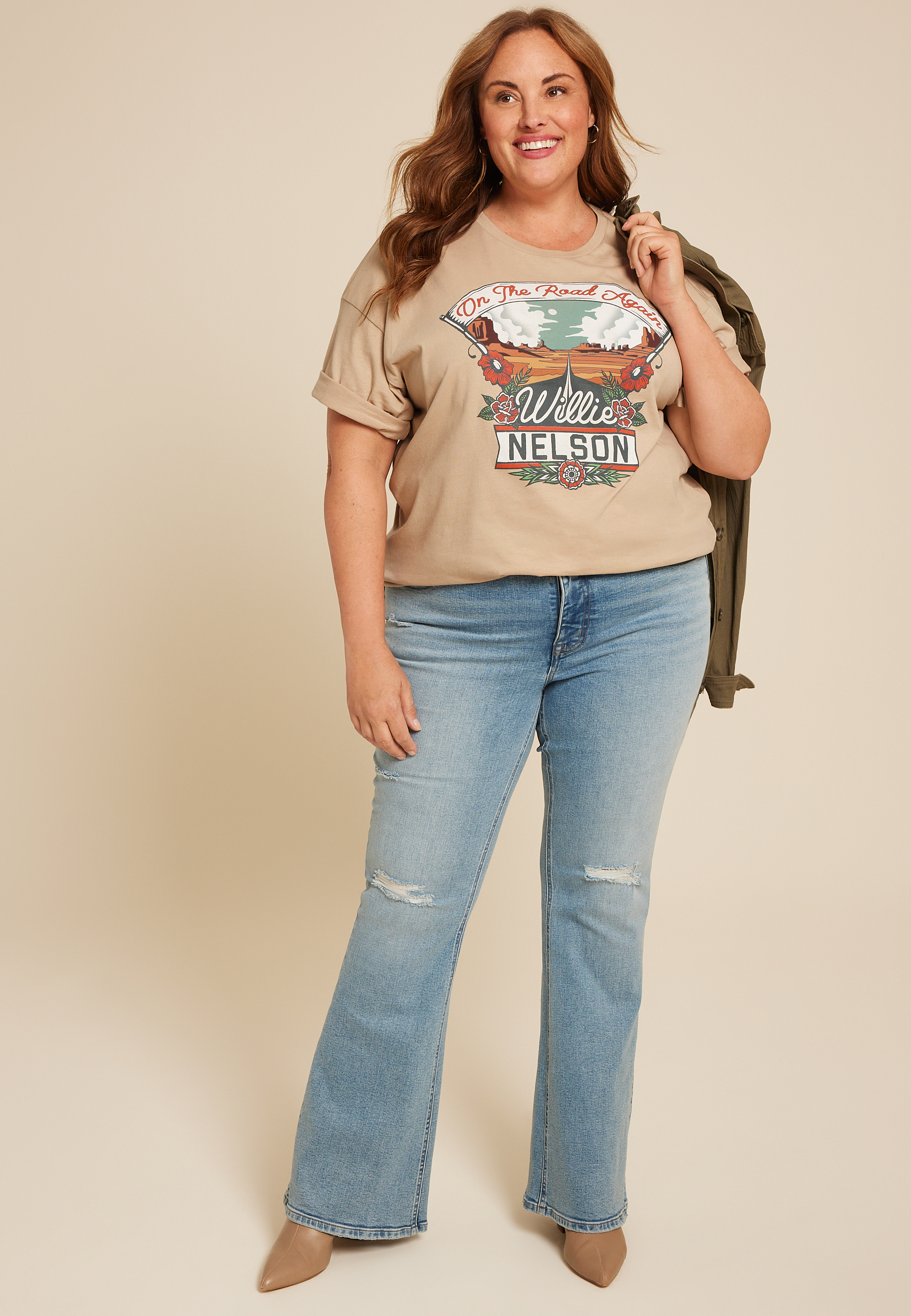 Plus Size Willie Nelson Oversized Fit Graphic Tee, SAND, large