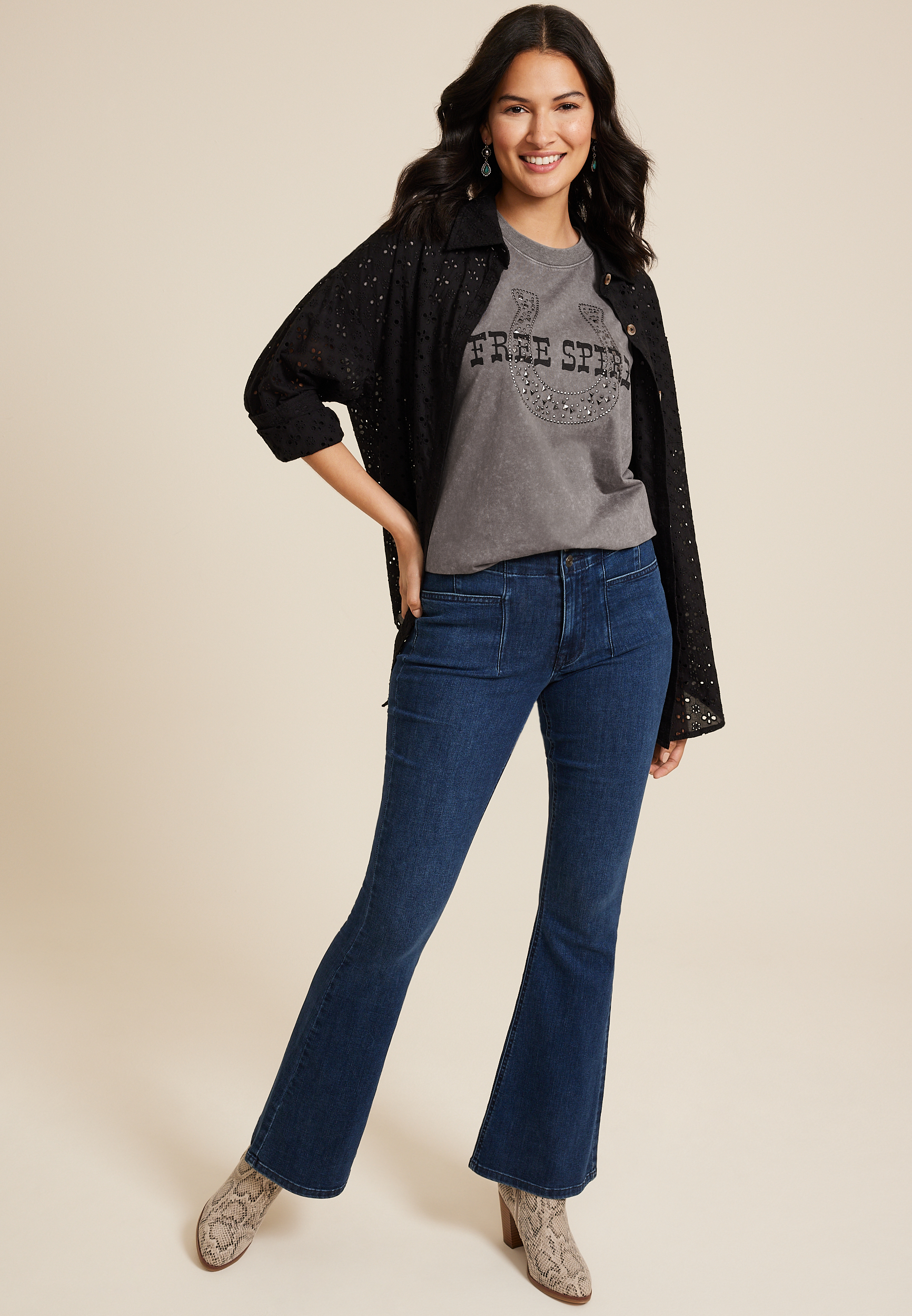 Free Spirit Oversized Fit Graphic Tee, C829, large
