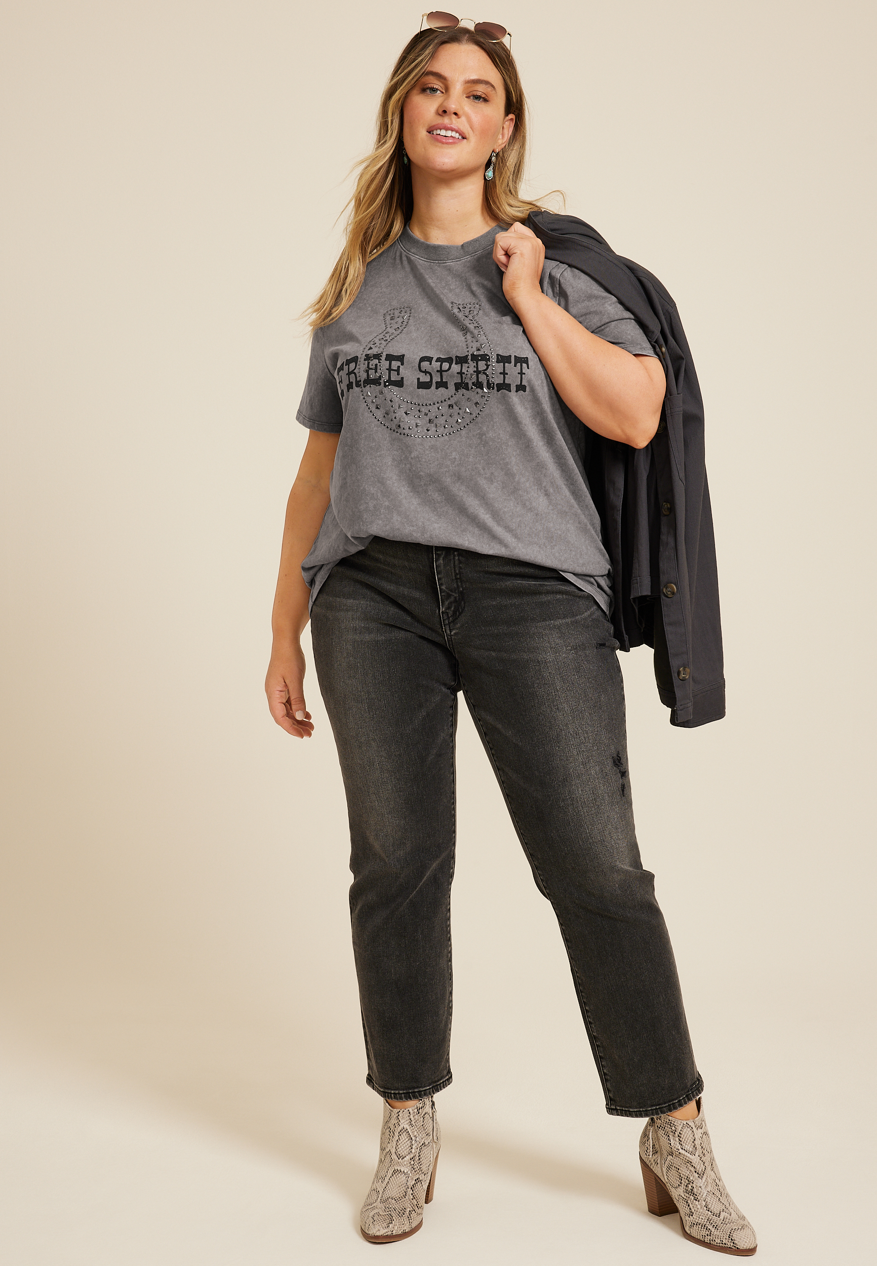 Plus Size Free Spirit Oversized Fit Graphic Tee, C829, large
