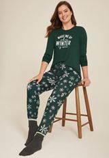 Wake Me Up When Winter Is Over Graphic Tee And Jogger Pajama Set, C3895, small