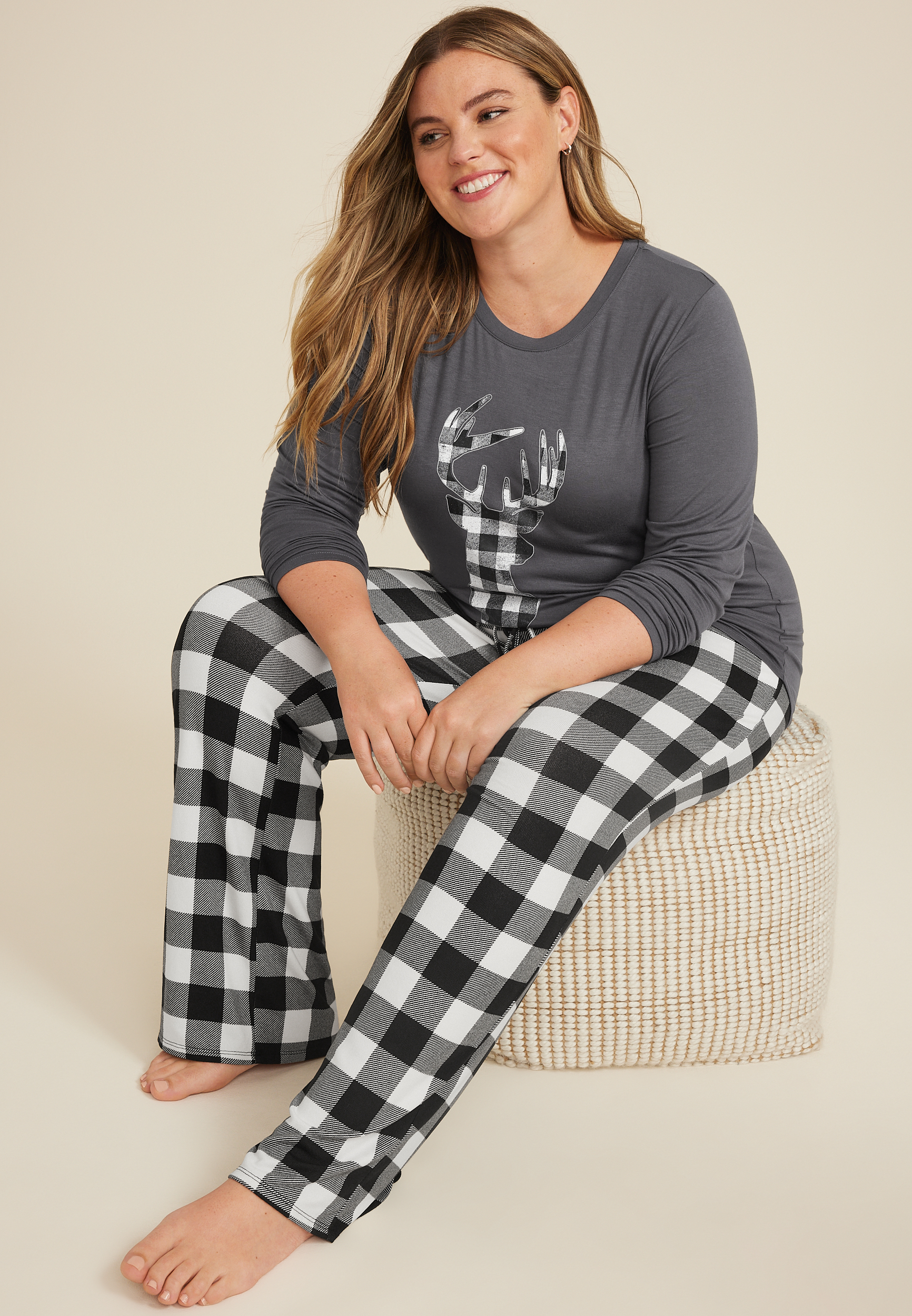 Plus Size Buffalo Plaid Reindeer Graphic Tee And Wide Leg Pajama Set, C2660, large