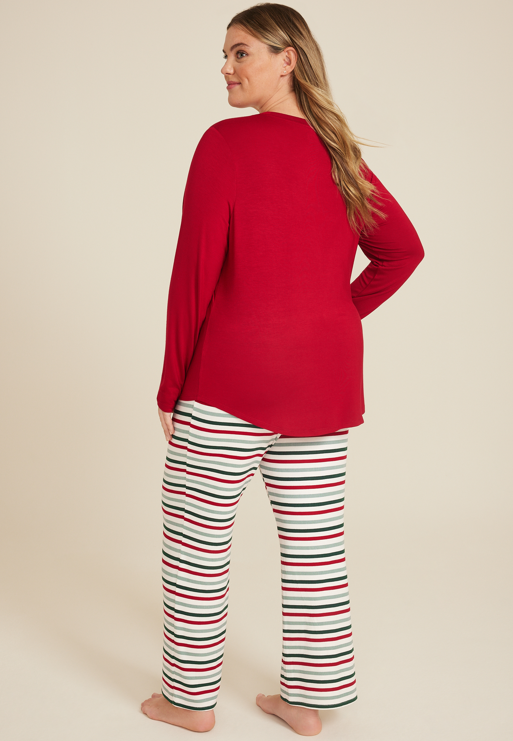 Plus Size Merry Mama Graphic Tee And Jogger Pajama Set, C7044, large