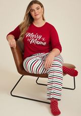 Plus Size Merry Mama Graphic Tee And Jogger Pajama Set, C7044, small