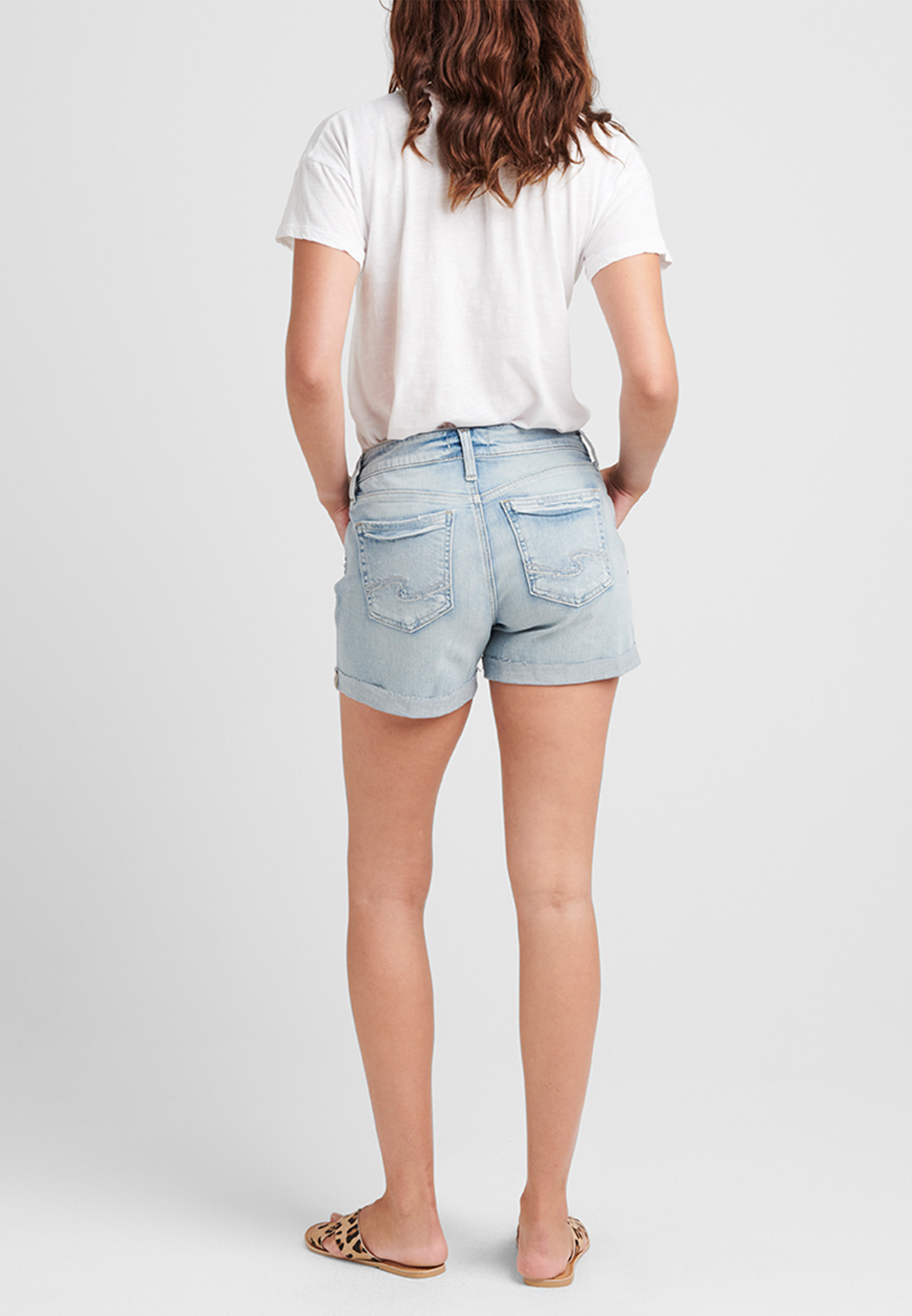 Silver Jeans Co.&reg; Suki Curvy Mid Rise Lux Stretch Cuffed 4in Short, C2806, large