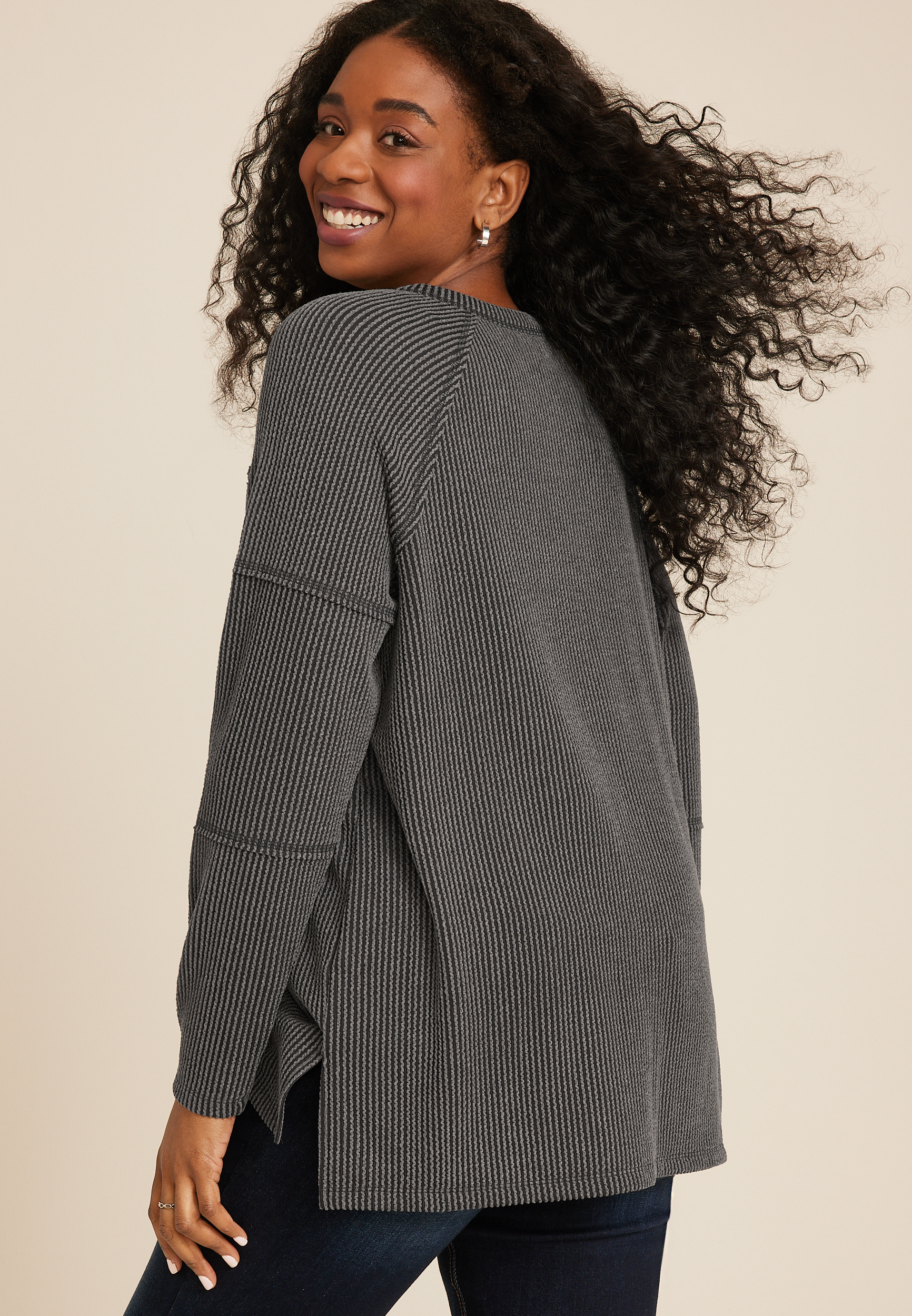 Plus Size Wavy Ribbed Exposed Seam Tunic, C106, large