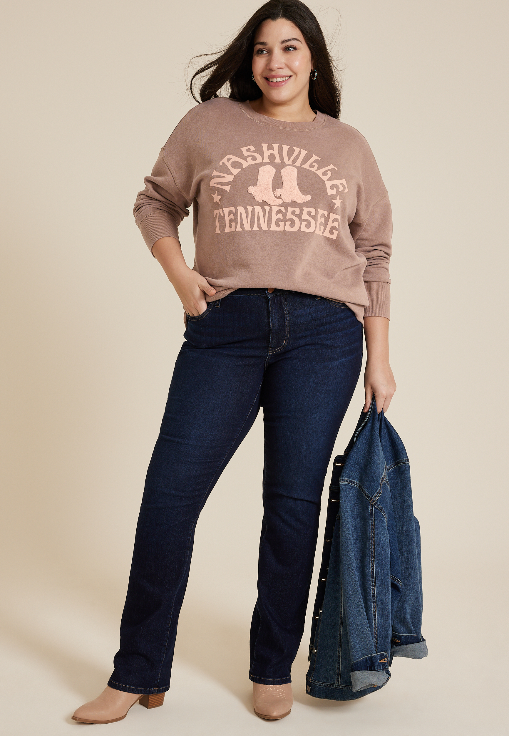 Plus Size Nashville Tennessee Chenille Boot Relaxed Fit Sweatshirt, BROWN, large
