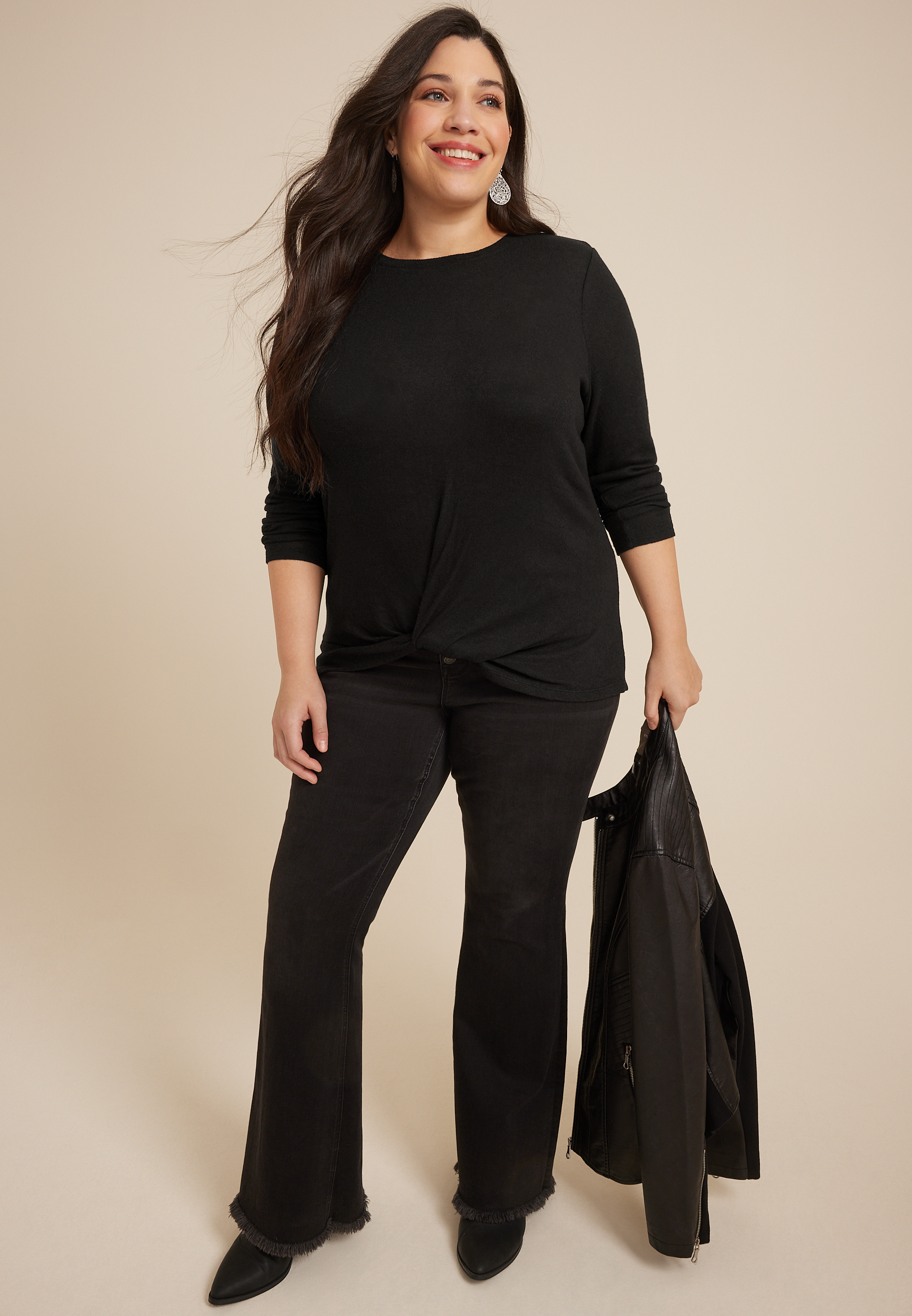 Plus Size 24/7 Austin Knot Hem Long Sleeve Tee, C106, large