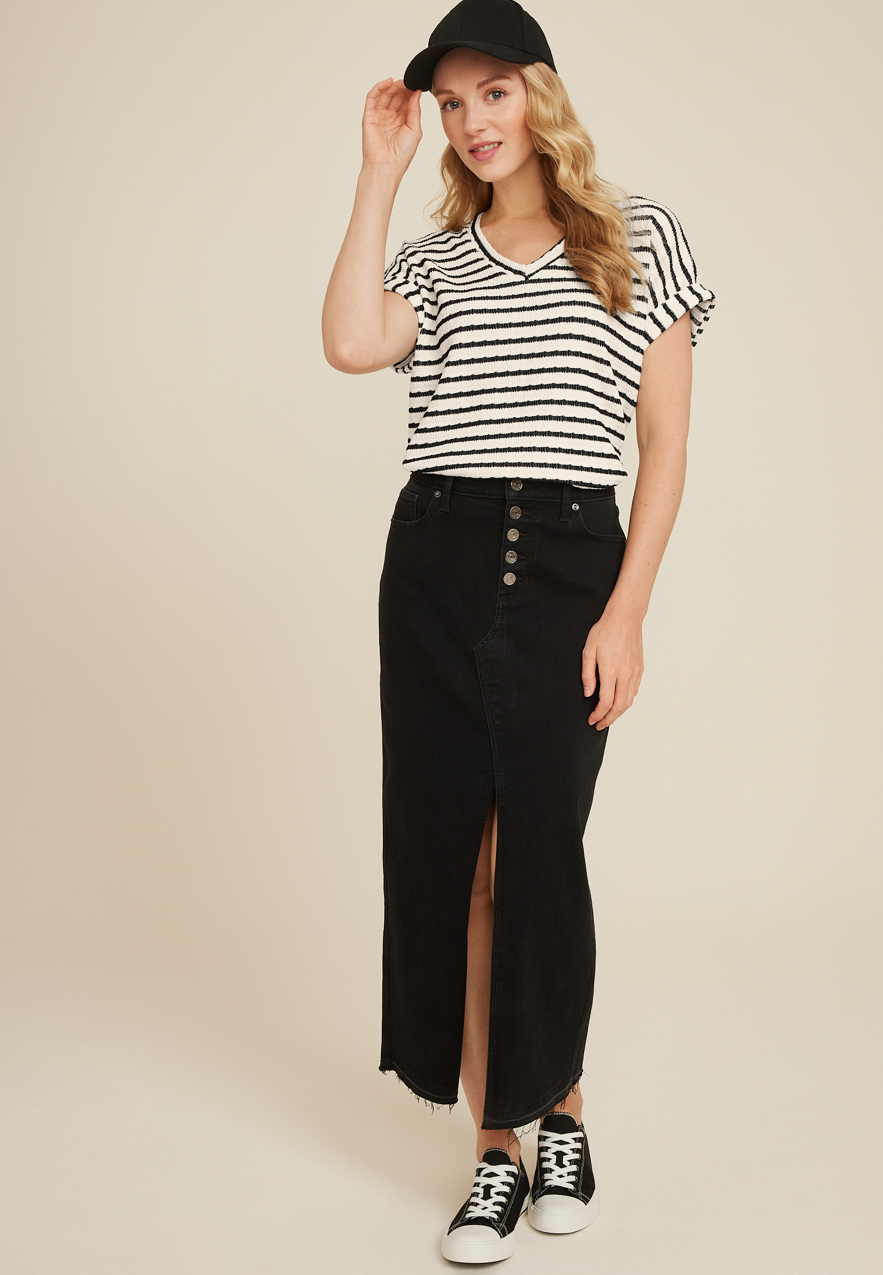 24/7 Clara Textured V Neck Tee, C1756, large
