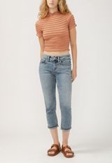Silver Jeans Co.&reg; Suki Curvy Mid Rise Luxe Stretch Cuffed Cropped Jean, , small