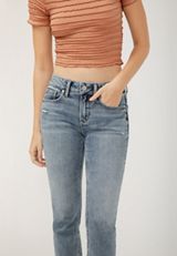 Silver Jeans Co.&reg; Suki Curvy Mid Rise Luxe Stretch Cuffed Cropped Jean, , small