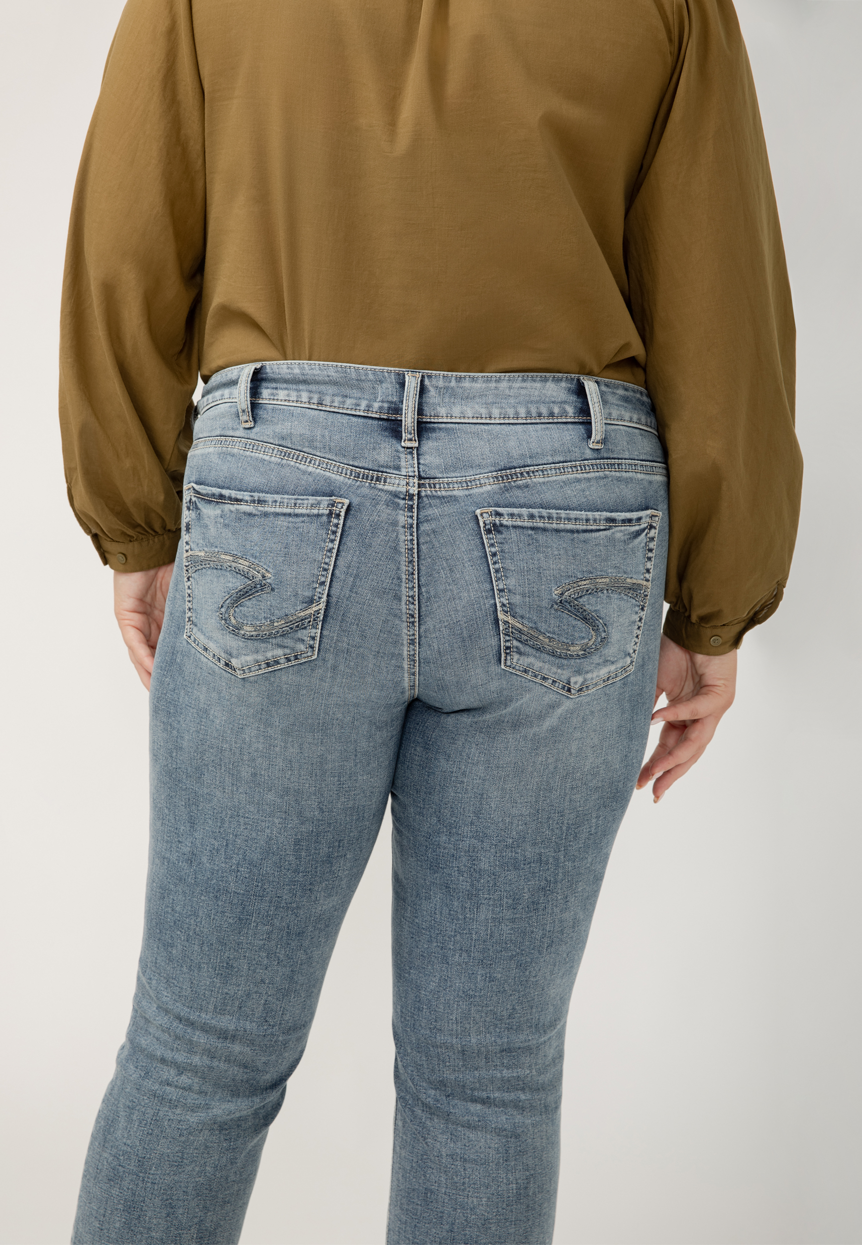 Plus Size Silver Jeans Co.&reg; Suki Curvy Mid Rise Luxe Stretch Cuffed Cropped Jean, , large