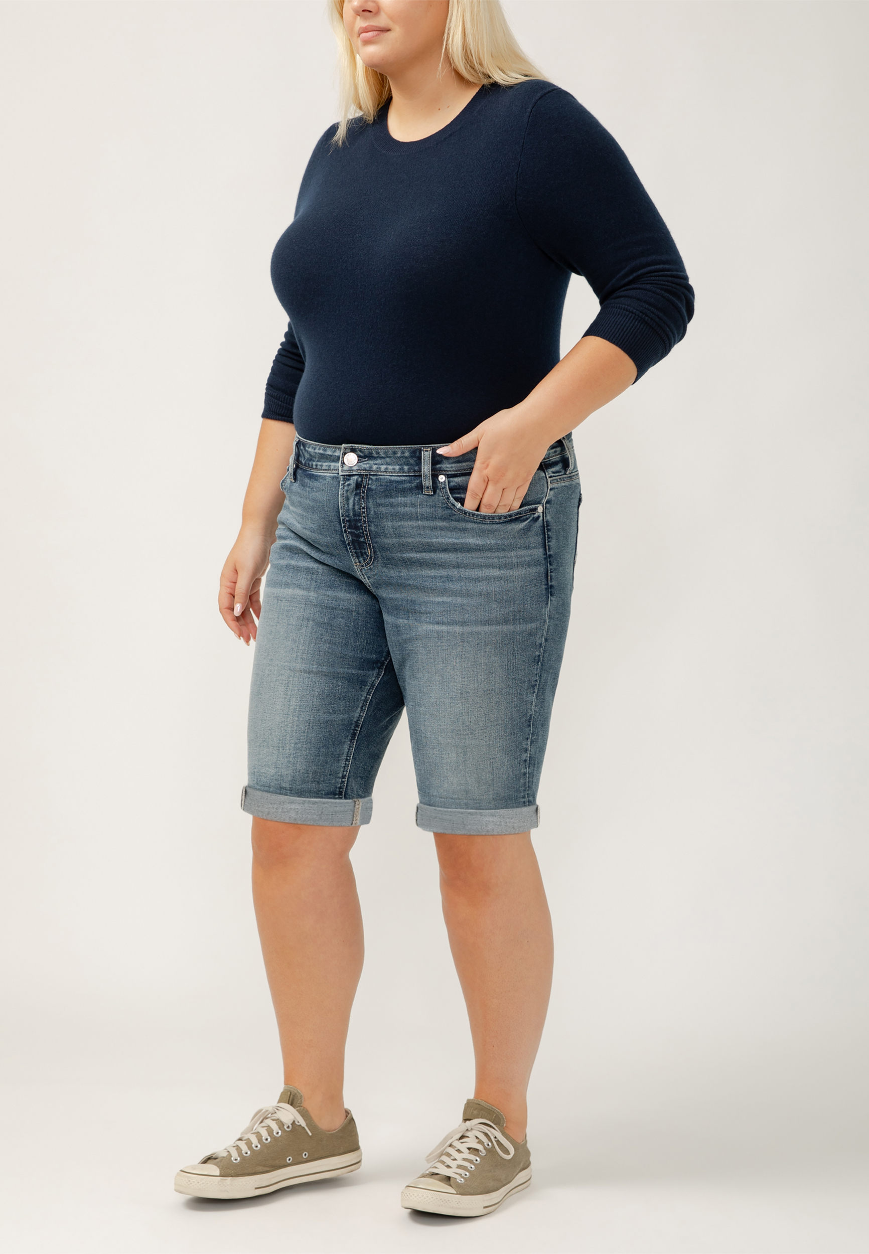 Plus Size Silver Jeans Co.&reg; Elyse Mid Rise Luxe Stretch Rolled Hem 9in Bermuda Short, C3337, large