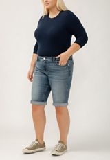 Plus Size Silver Jeans Co.&reg; Elyse Mid Rise Luxe Stretch Rolled Hem 9in Bermuda Short, C3337, small
