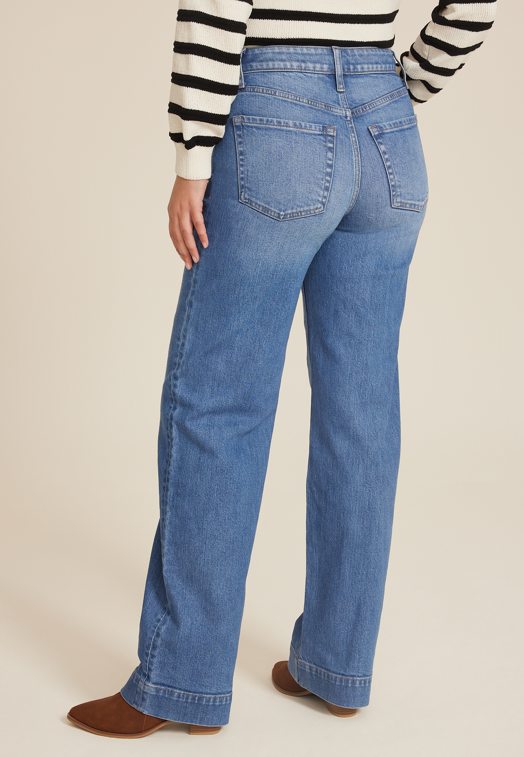 Patch Pocket High Rise Wide Leg Jean, MEDIUM SANDBLAST, large