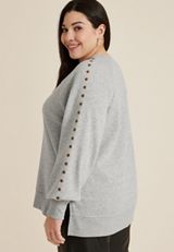 Plus Size edgely&trade; Studded Sleeve Relaxed Fit Sweatshirt, C3348, small