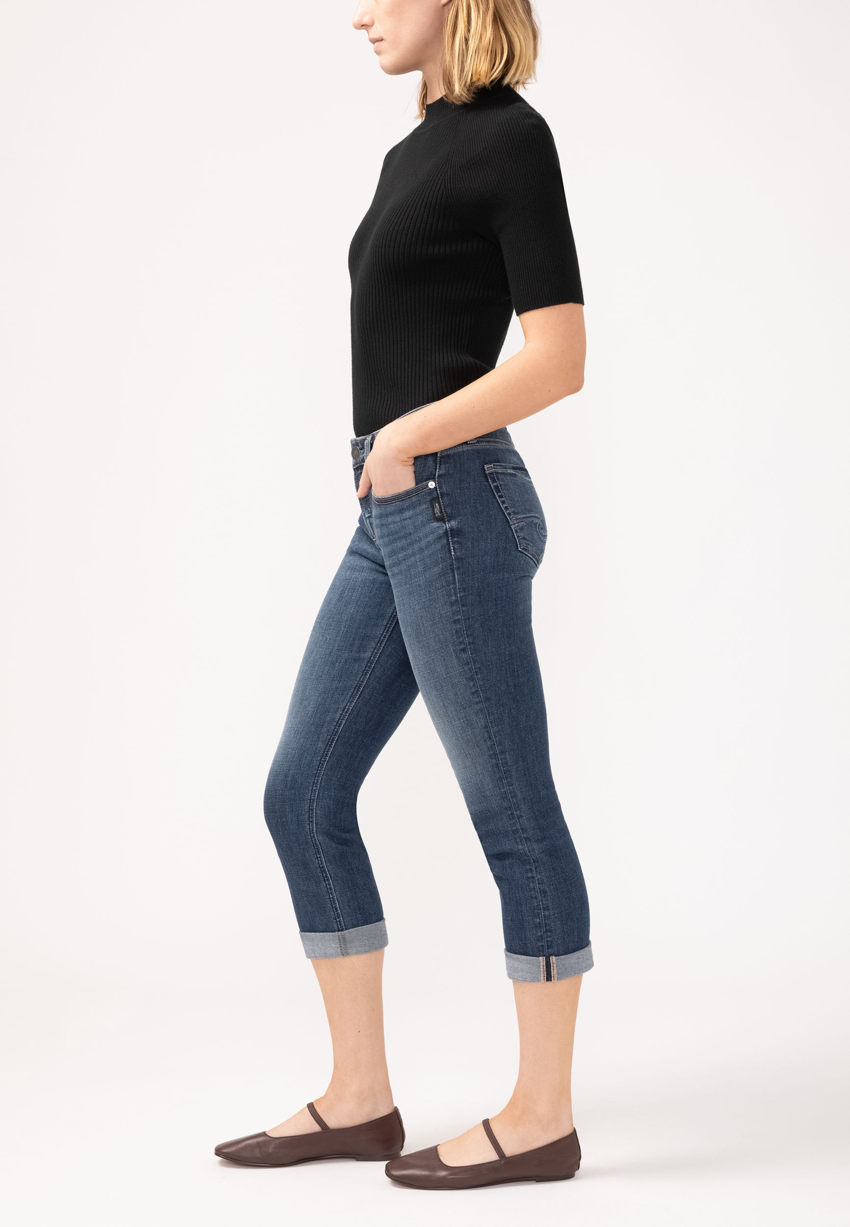 Silver Jeans Co.&reg; Suki Curvy Mid Rise Luxe Stretch Capri, , large