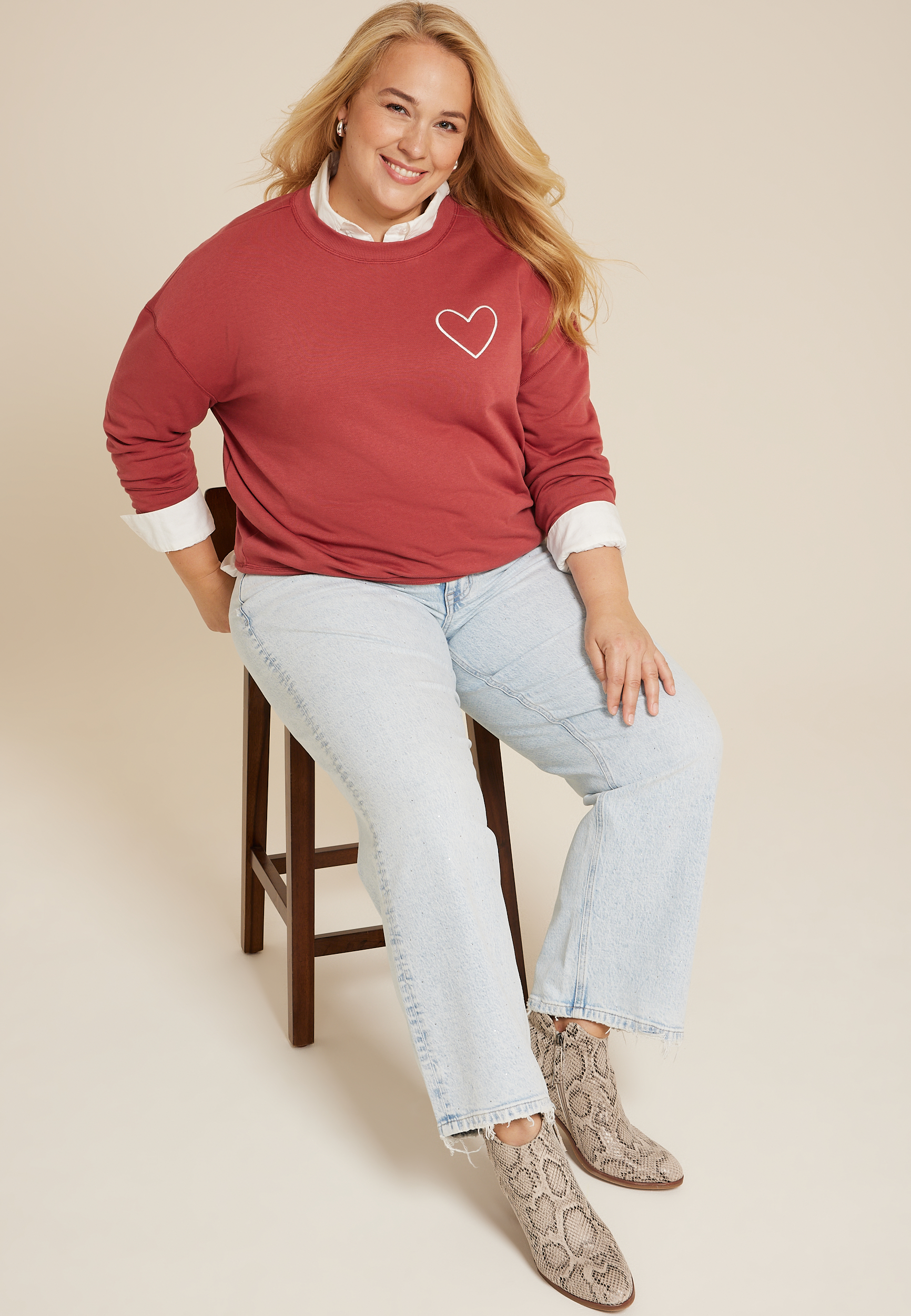 Plus Size Embroidered Heart Relaxed Fit Sweatshirt, C3518, large