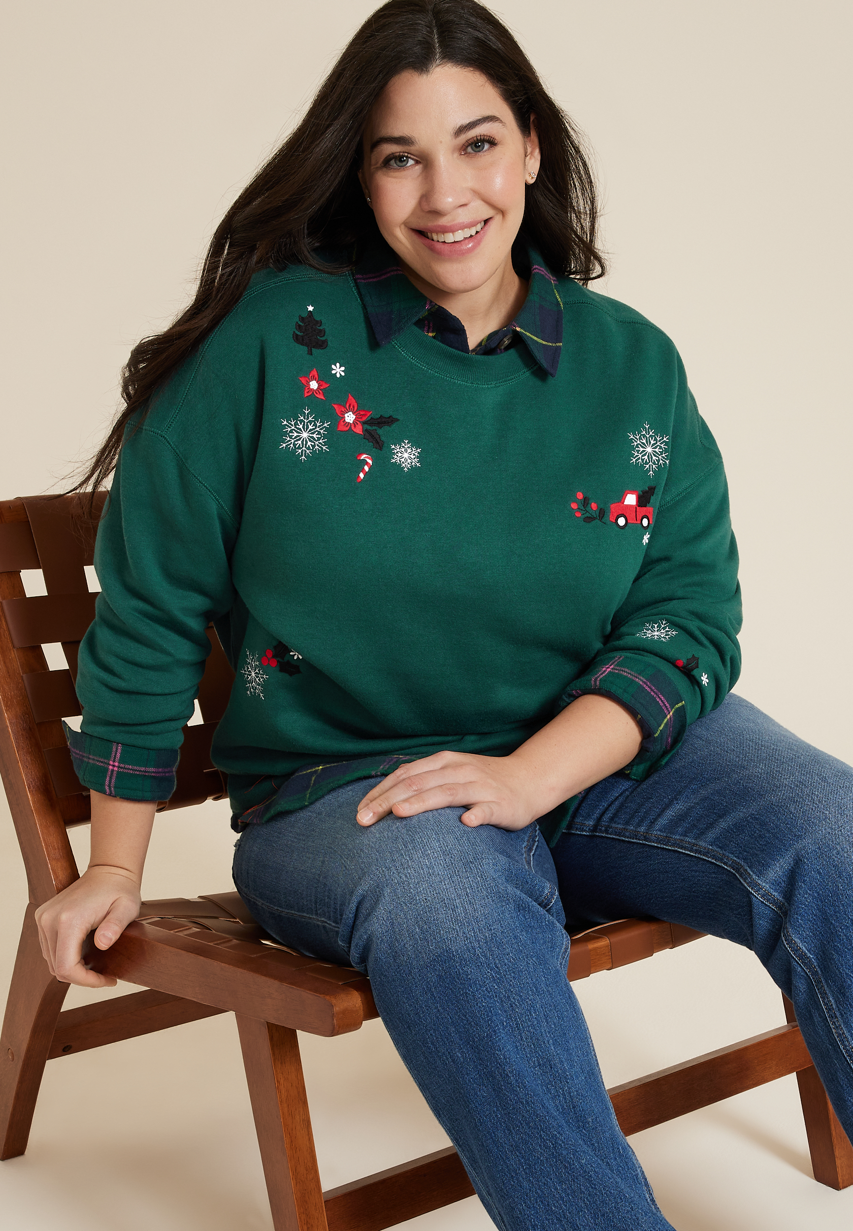 Plus Size Holiday Embroidered Relaxed Fit Sweatshirt, C3895, large