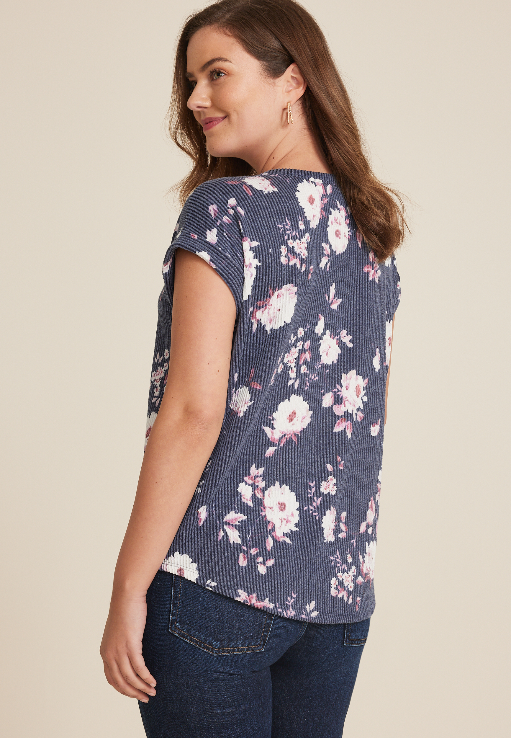24/7 Clara Floral Textured Short Sleeve Tee, C1769, large
