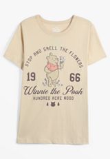 Winnie The Pooh Classic Fit Graphic Tee, C9052, small
