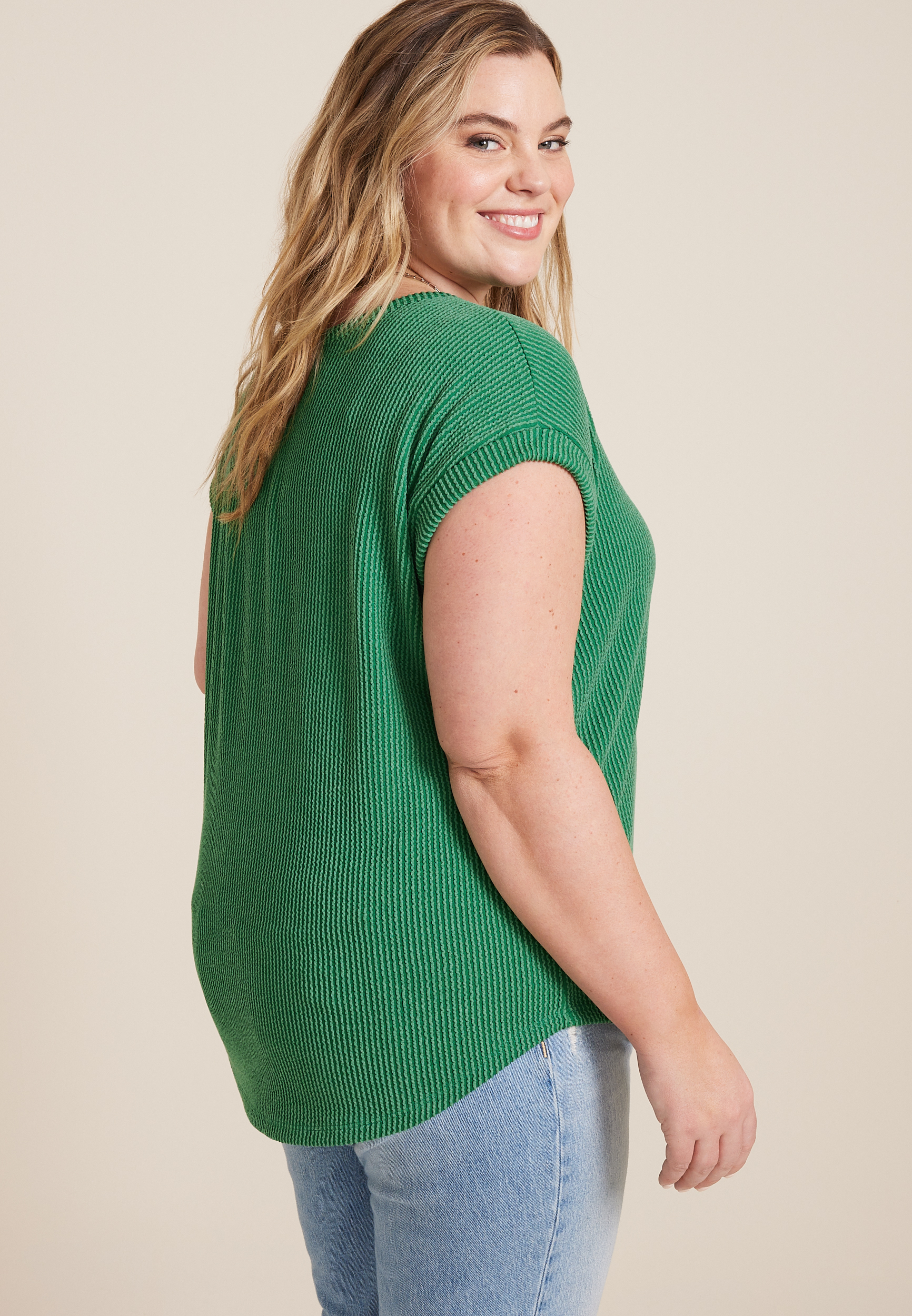 Plus 24/7 Clara Wavy Ribbed Short Sleeve Tee