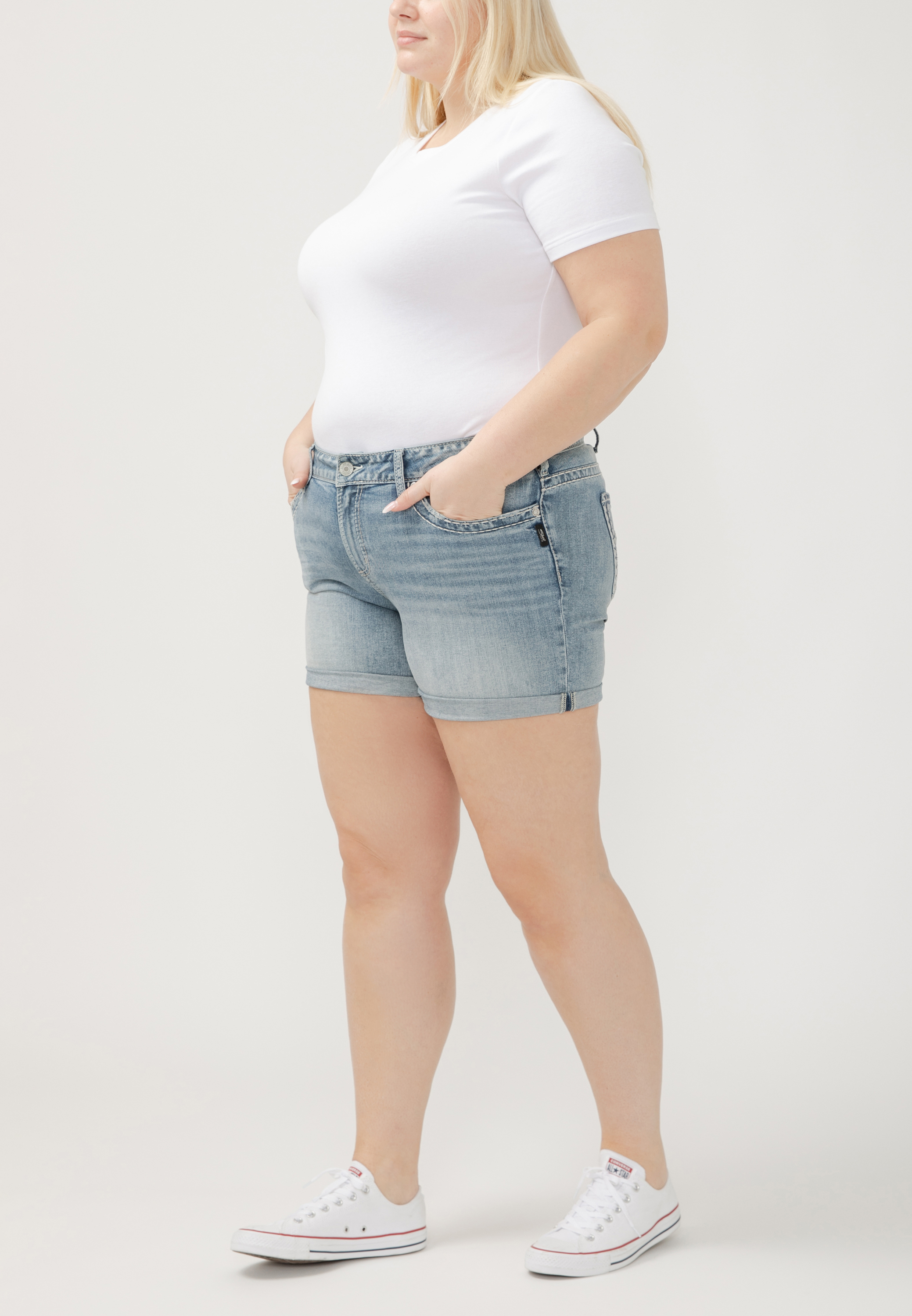 Plus Size Silver Jeans Co.&reg; Britt Curvy Low Rise Vintage Thick Stitch Rolled Hem 5.5in Short, , large