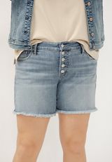 Plus Size Silver Jeans Co.&reg; Mid Rise Button Fly 6in Boyfriend Short, , small
