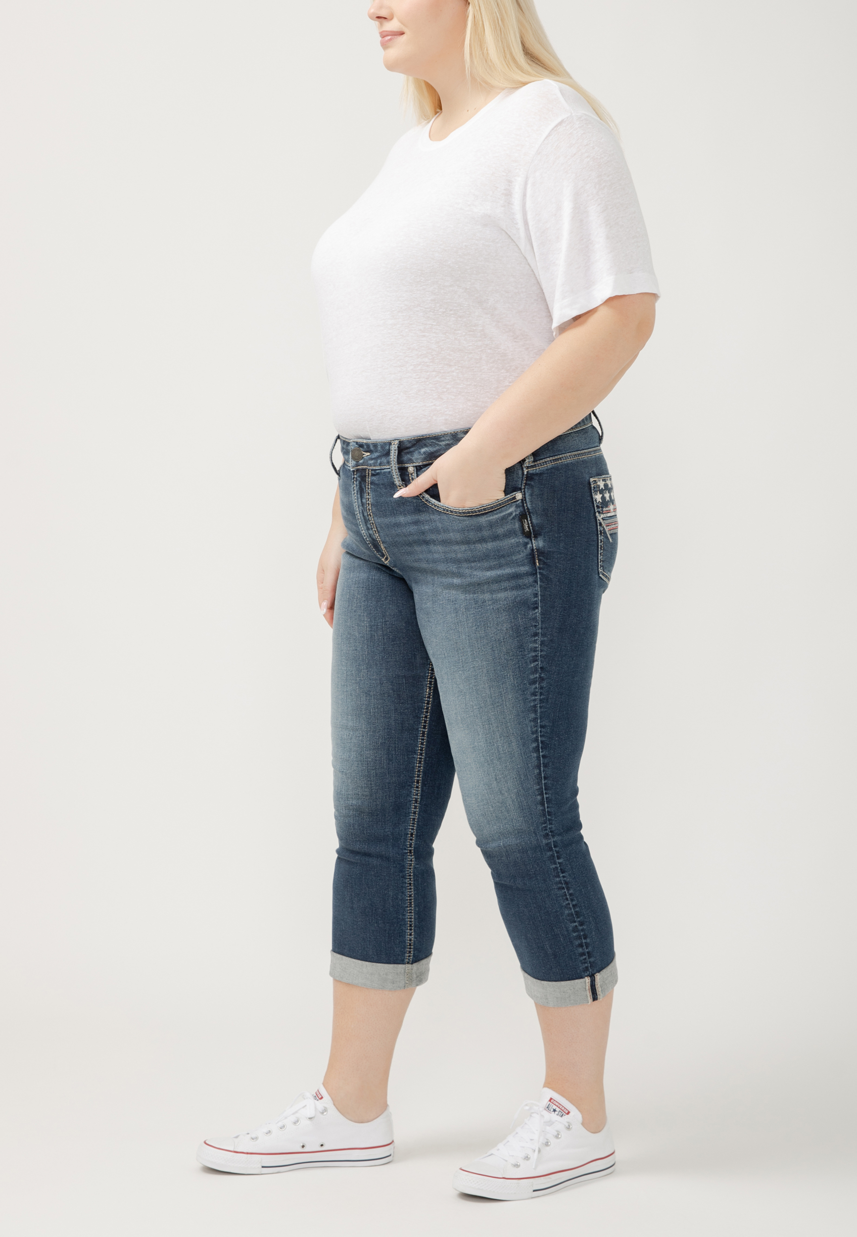 Plus Size Silver Jeans Co.&reg; Suki Curvy Mid Rise Americana Cuffed Hem Capri, C258, large
