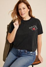 Plus  Size Guns N Roses Relaxed Fit Graphic Tee, C106, small