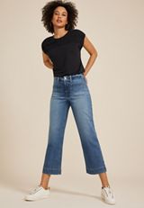 m jeans by maurices&trade; High Rise Patch Pocket Wide Leg Cropped Jean, C3337, small
