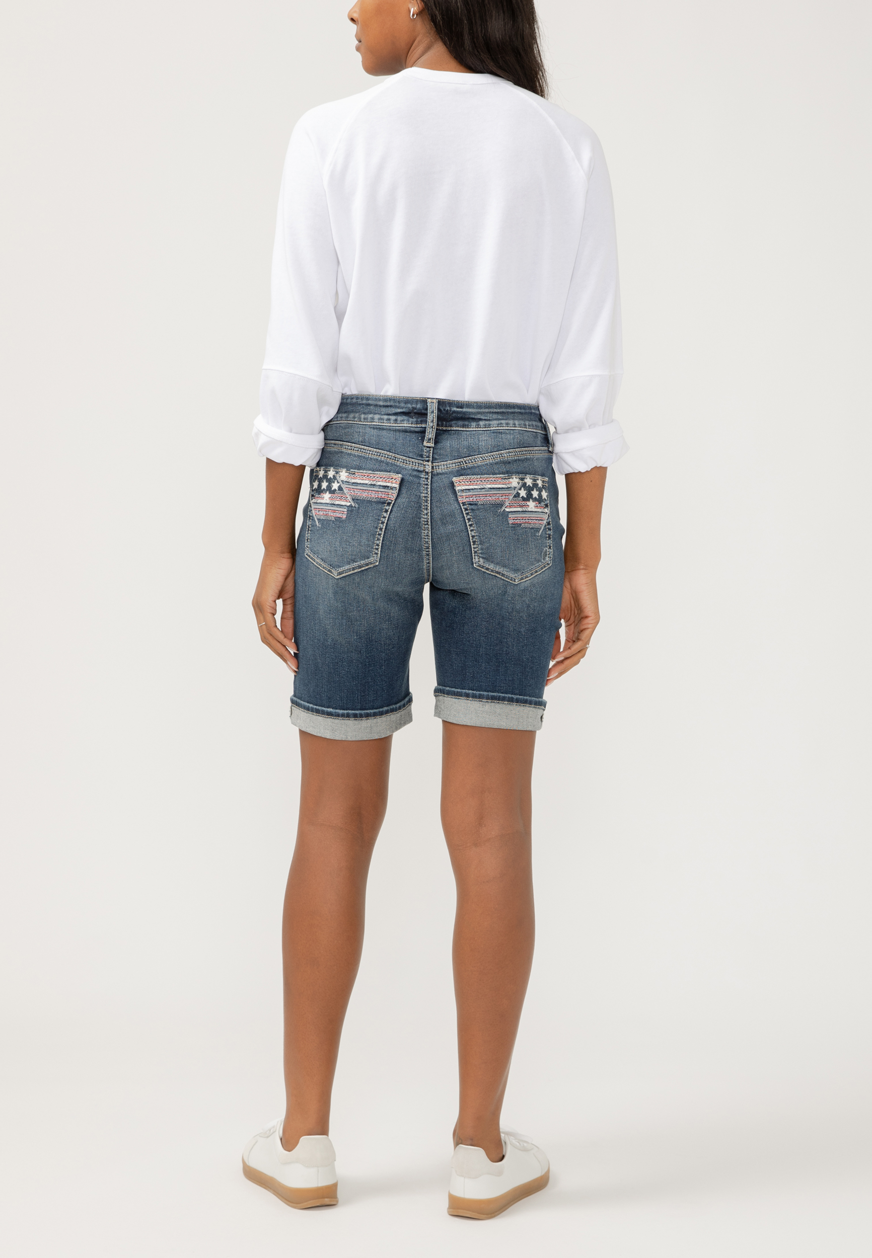 Silver Jeans Co.® Suki Curvy Mid Rise Americana 10in Bermuda Short