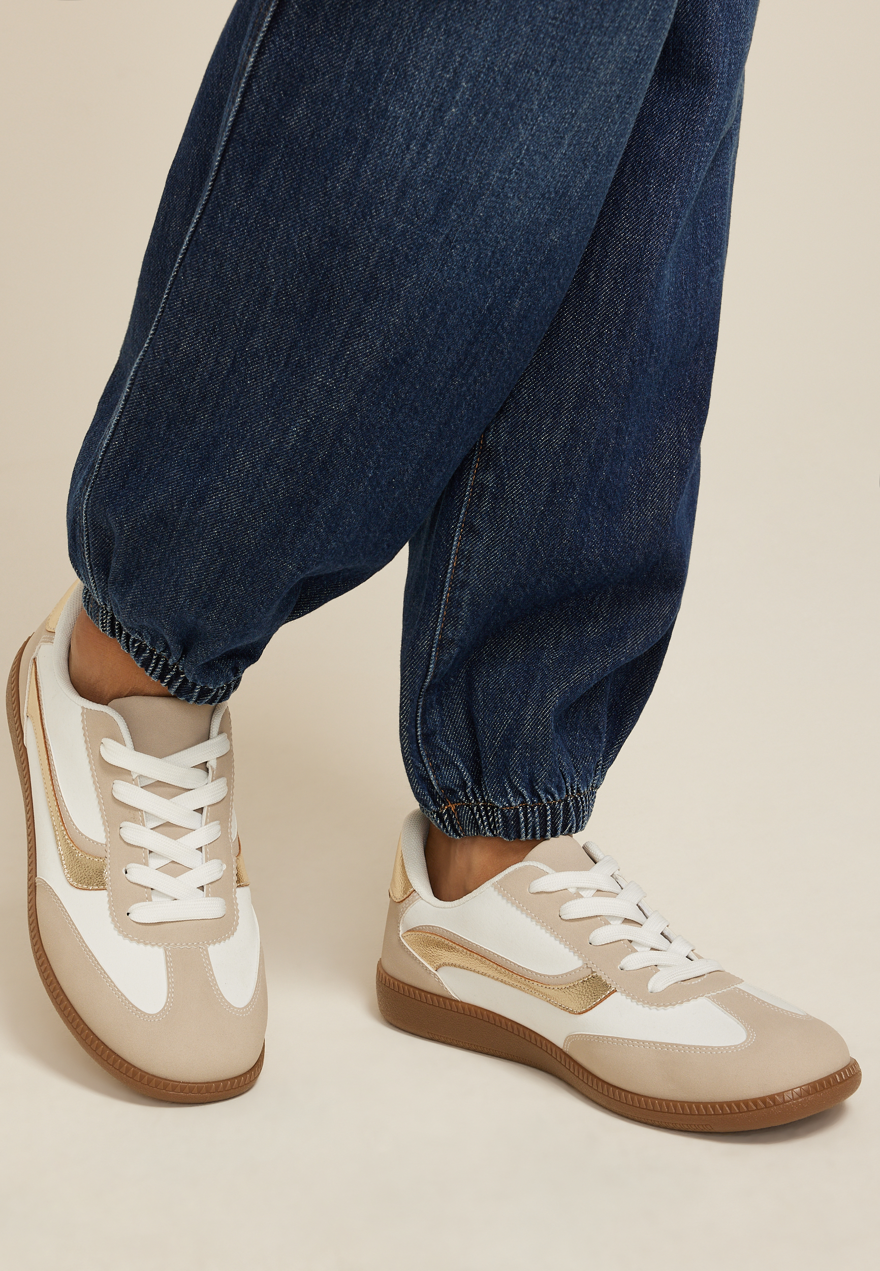 SuperCush Demi Retro Lace Up Sneaker