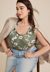 Plus Size Effortless Ruched Green Floral Tank Top, C6343, small