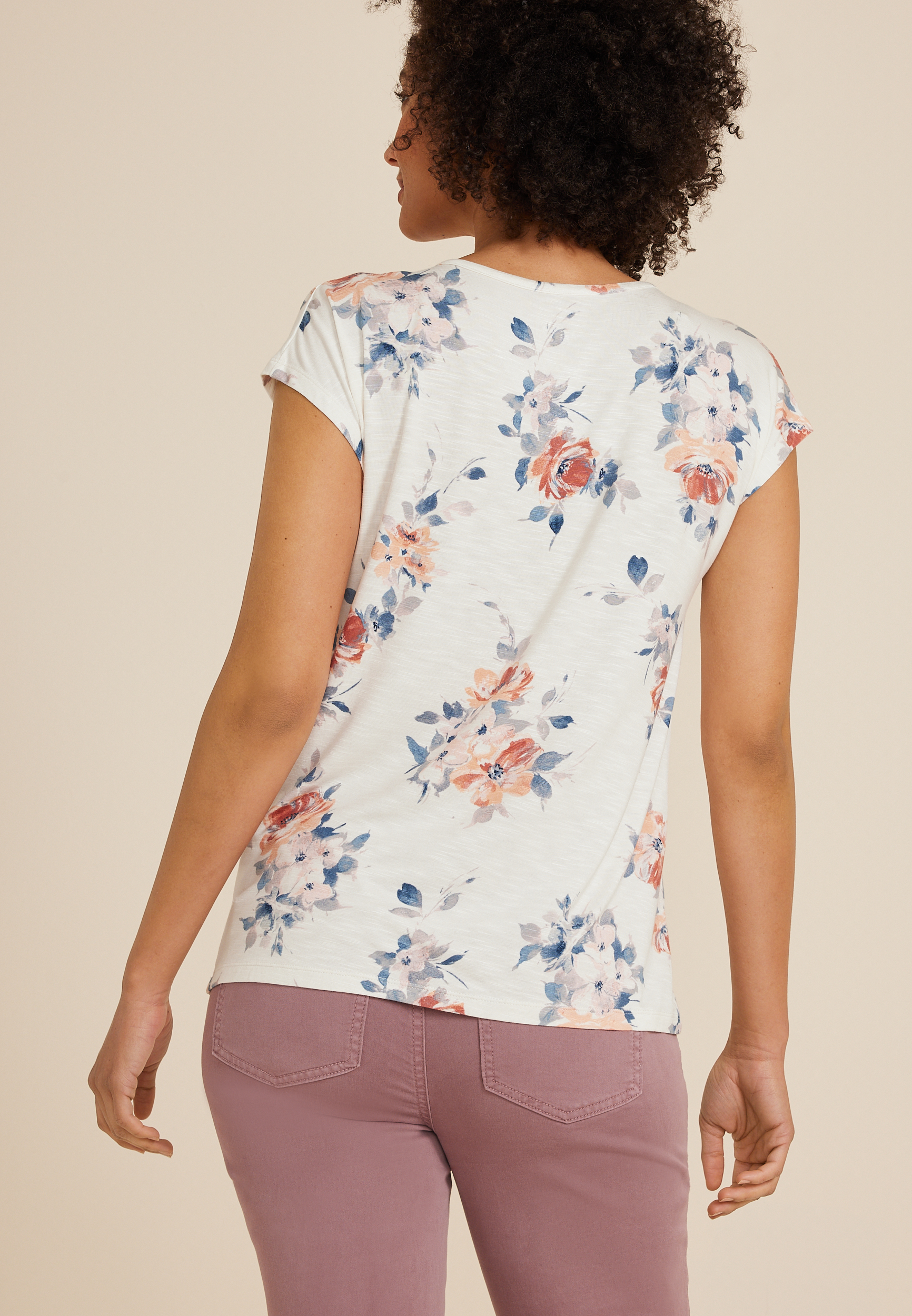 24/7 Fairhaven Floral Pleated Tee, SOFT WHITE COMBO, large