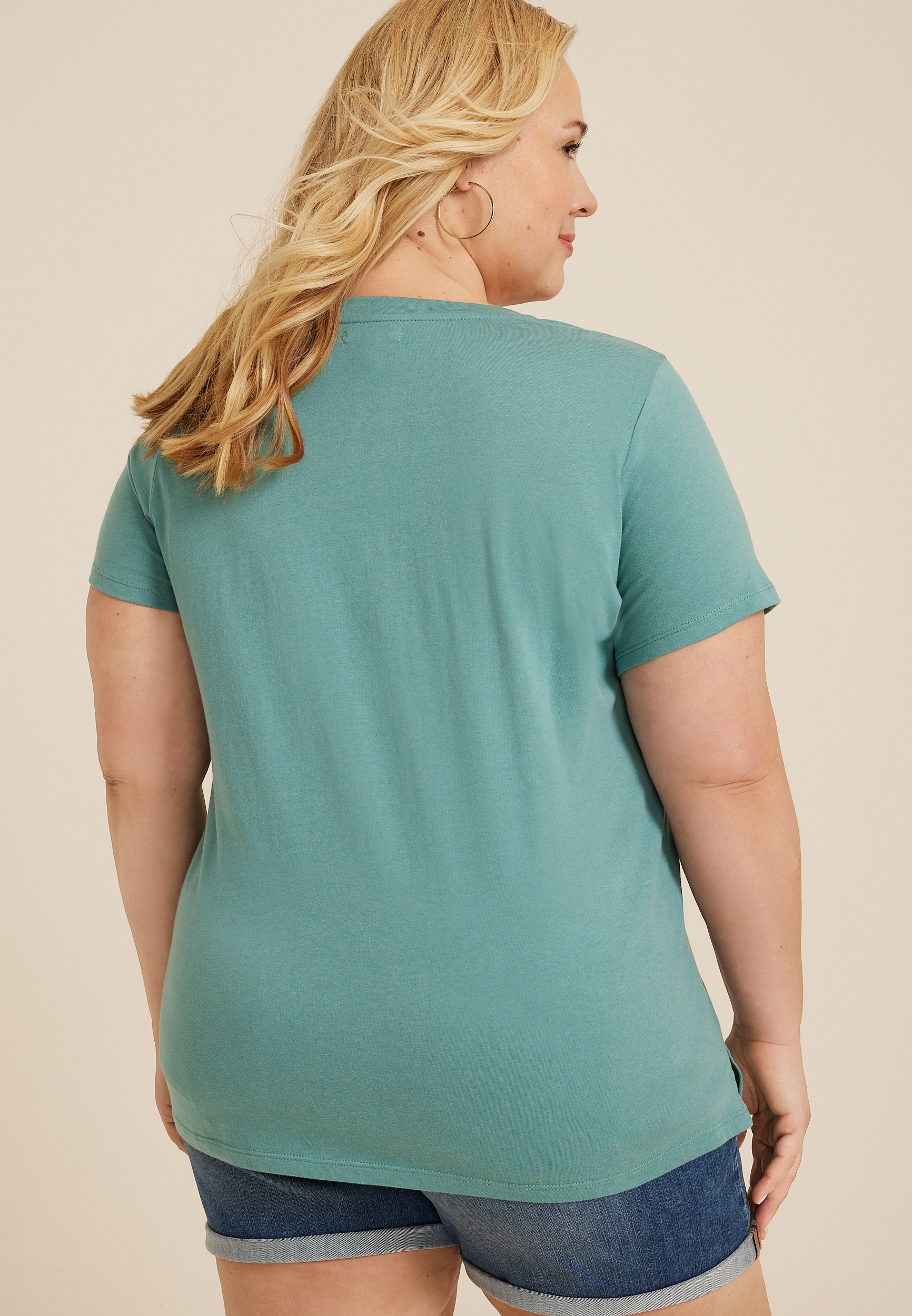 Plus Size Wildflower Embroidered Classic Fit Graphic Tee, C531, large