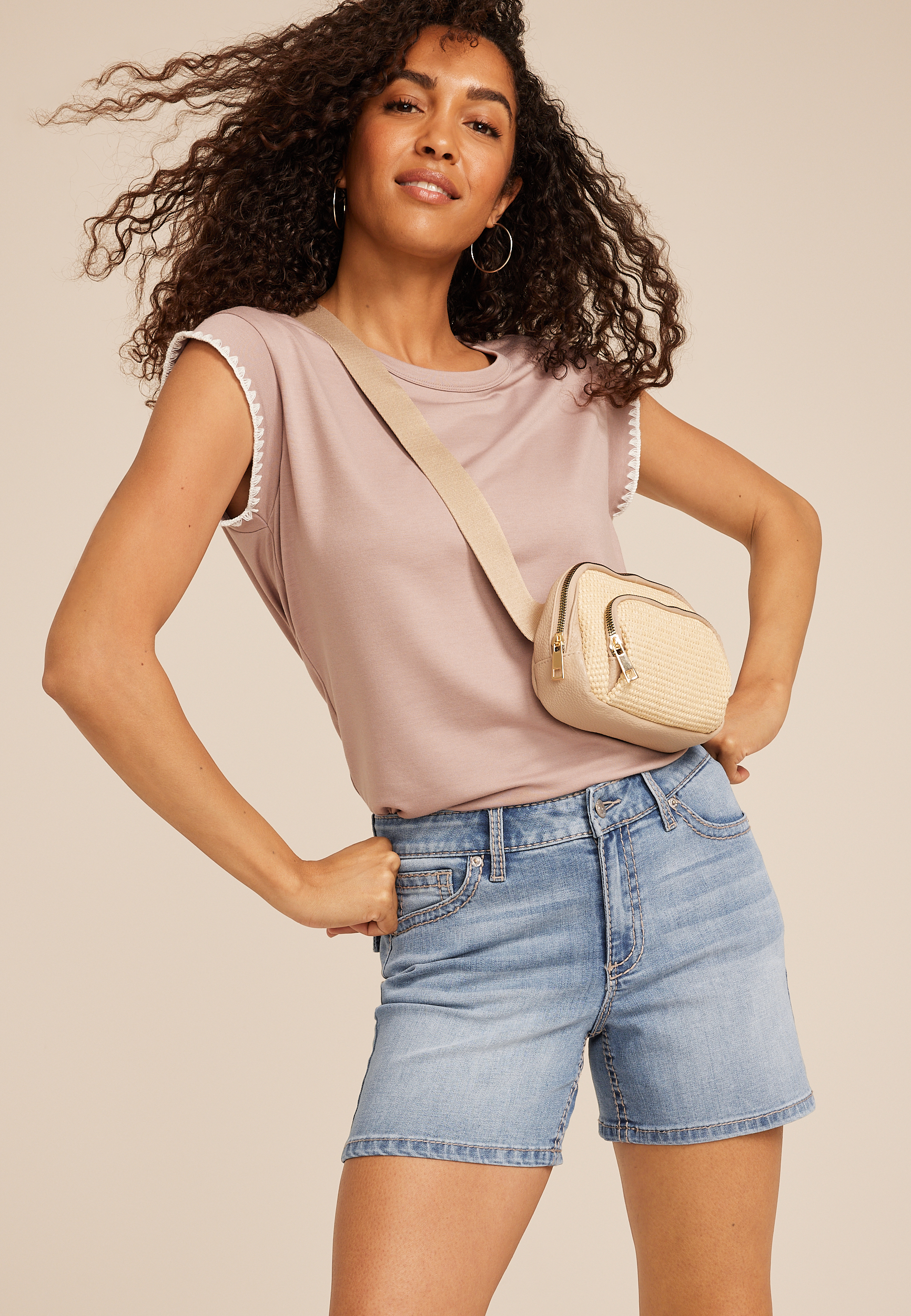 m jeans by maurices&trade; Mid Rise Flap Pocket 5in Short, , large