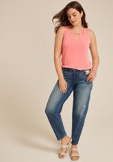 KanCan™ Curvy High Rise Acid Frayed 3.5in Mom Short