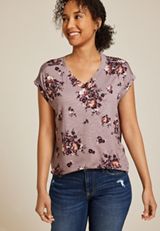 24/7 Berkley Floral V Neck Tee, C9248, small