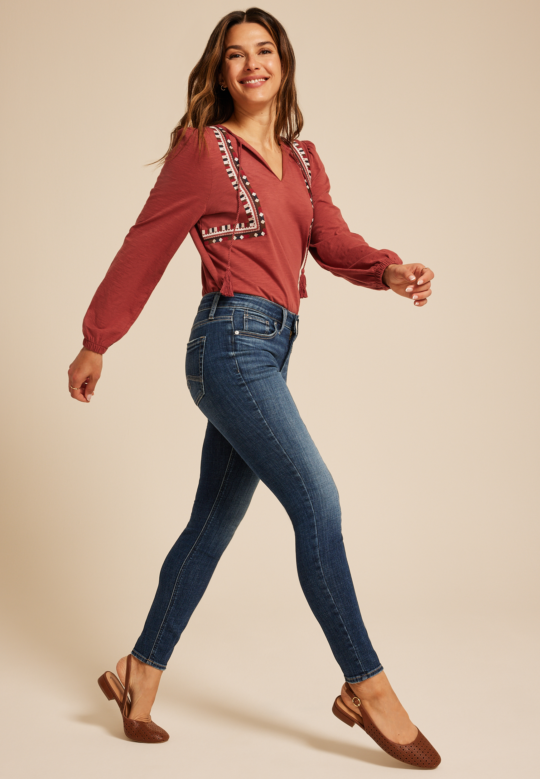 Silver Jeans Co.® Suki Curvy Mid Rise Skinny Jean