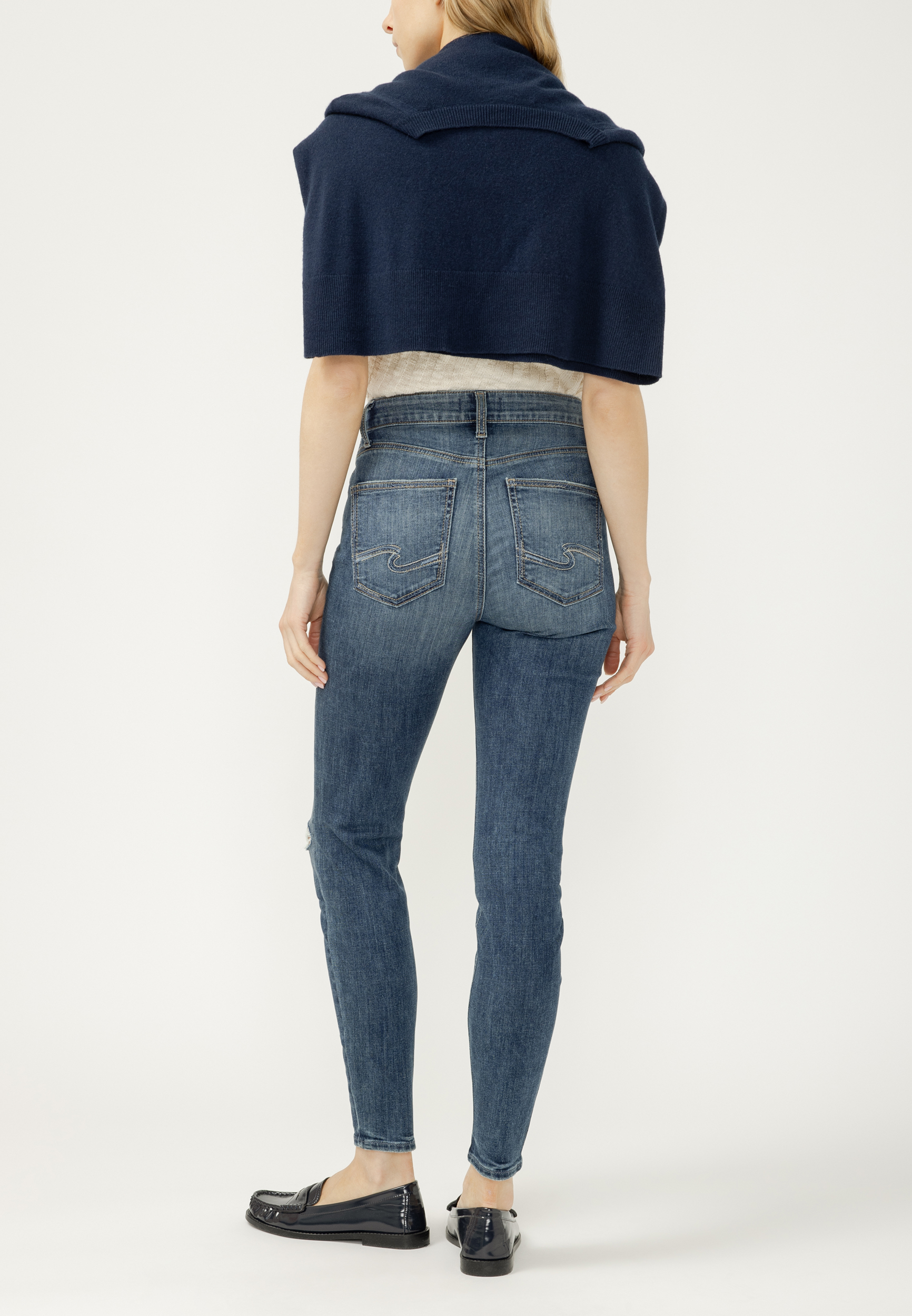 Silver Jeans Co.&reg; Avery Curvy High Rise Luxe Stretch Skinny Jean, MEDIUM SANDBLAST, large