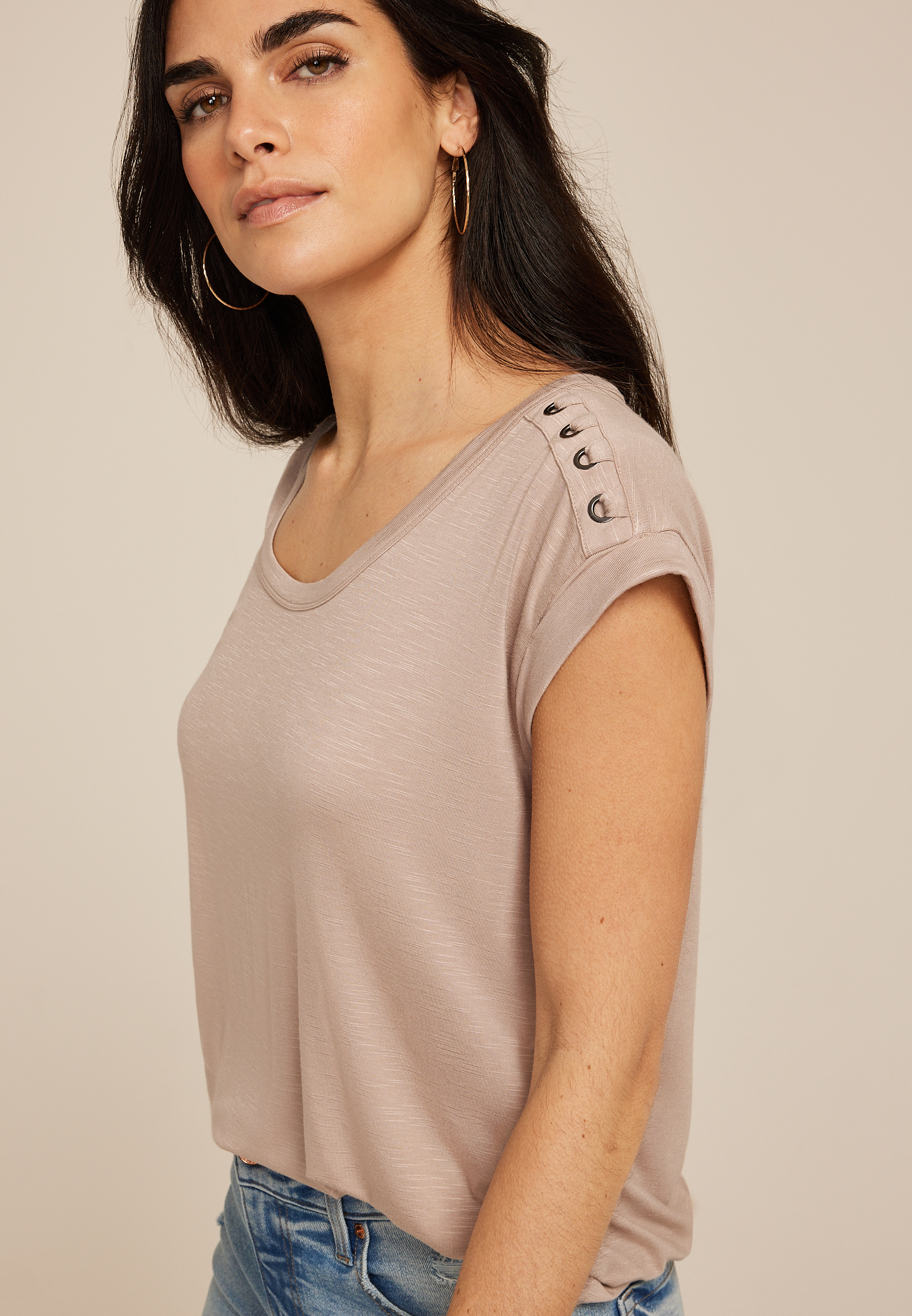 Grommet Shoulder Scoop Neck Tee, C5341, large