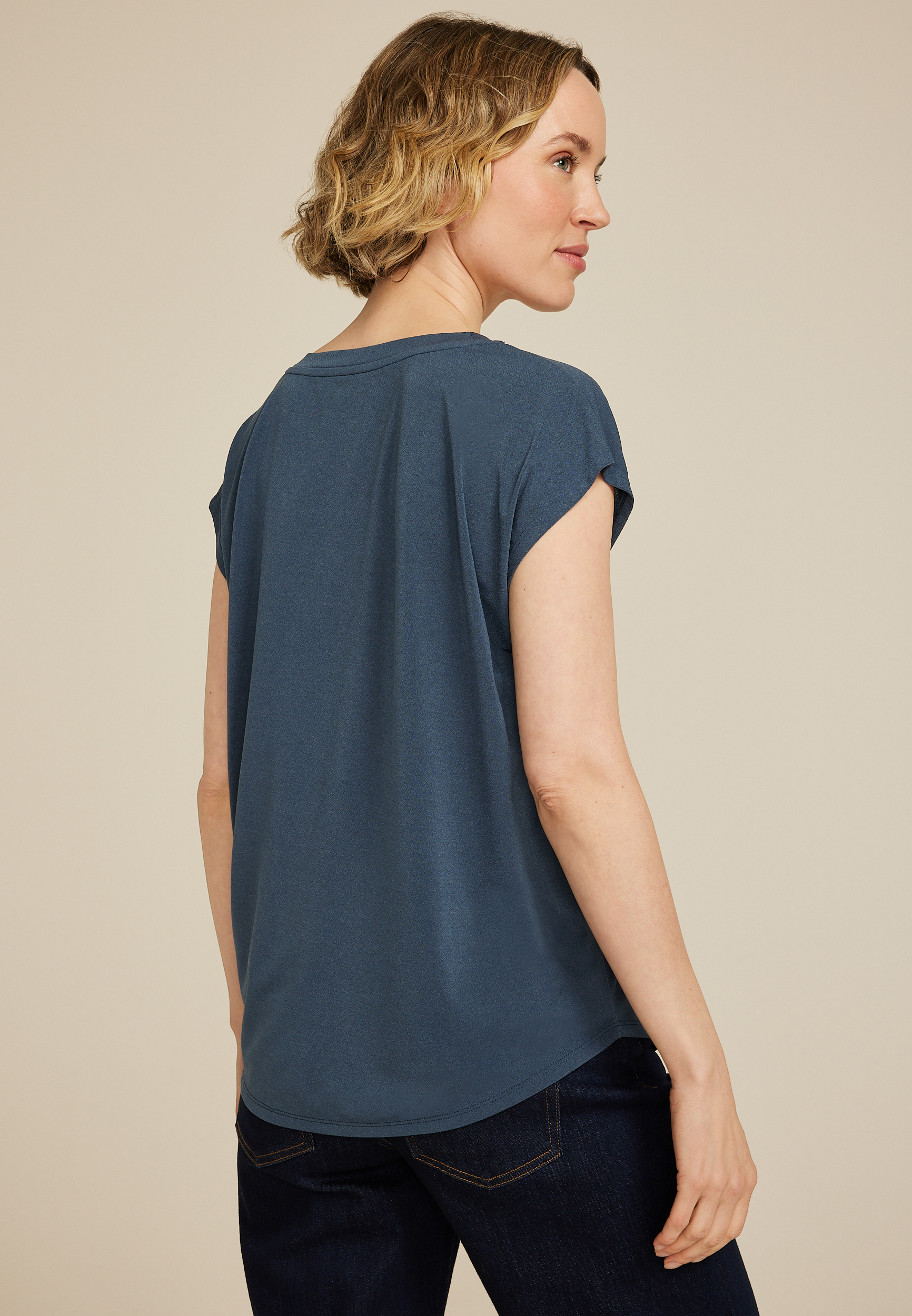 24/7 Crepe V Neck Tee, BLUE GEMSTONE, large
