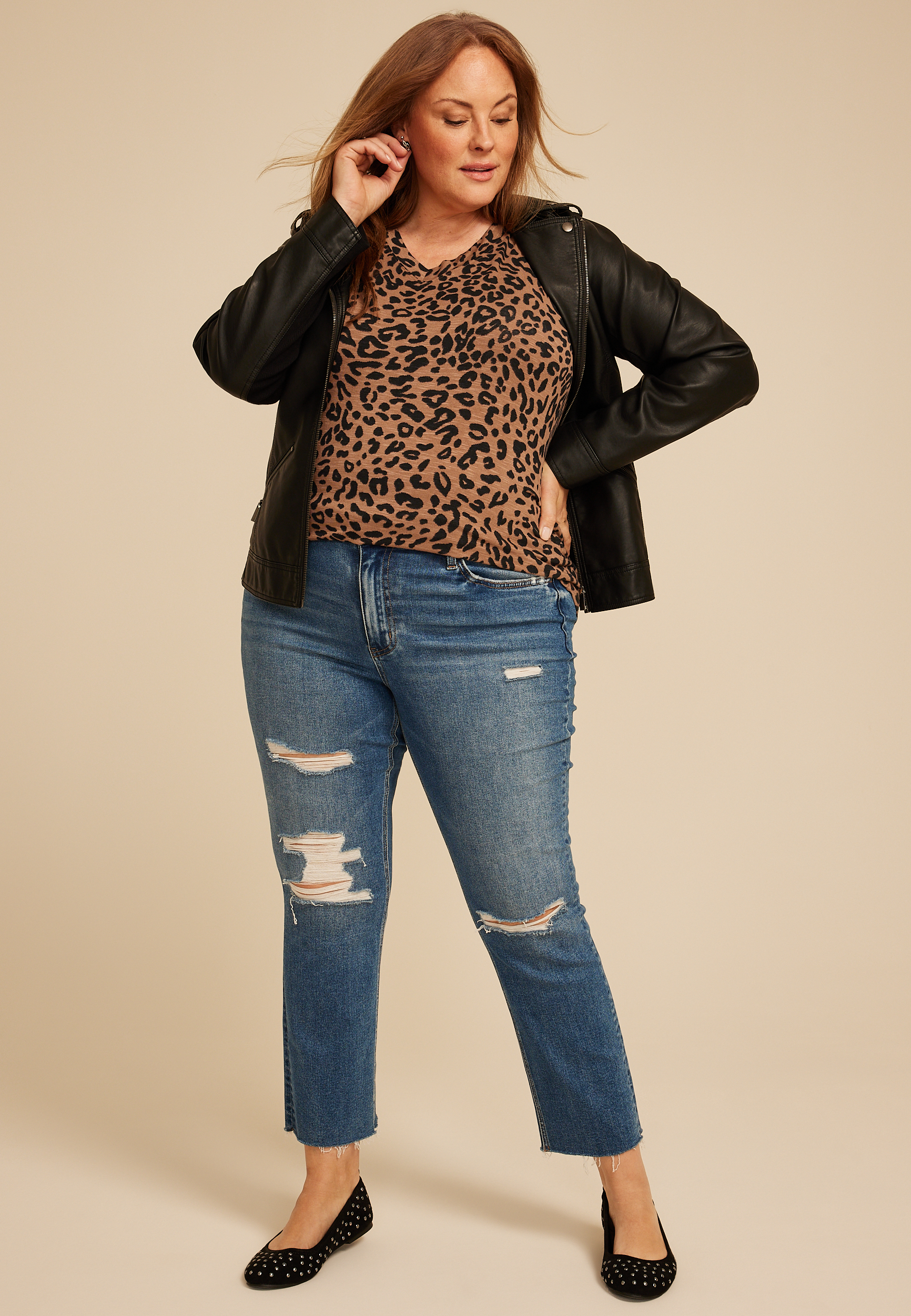 Plus Size 24/7 Berkley Animal V Neck Tee, C7768, large
