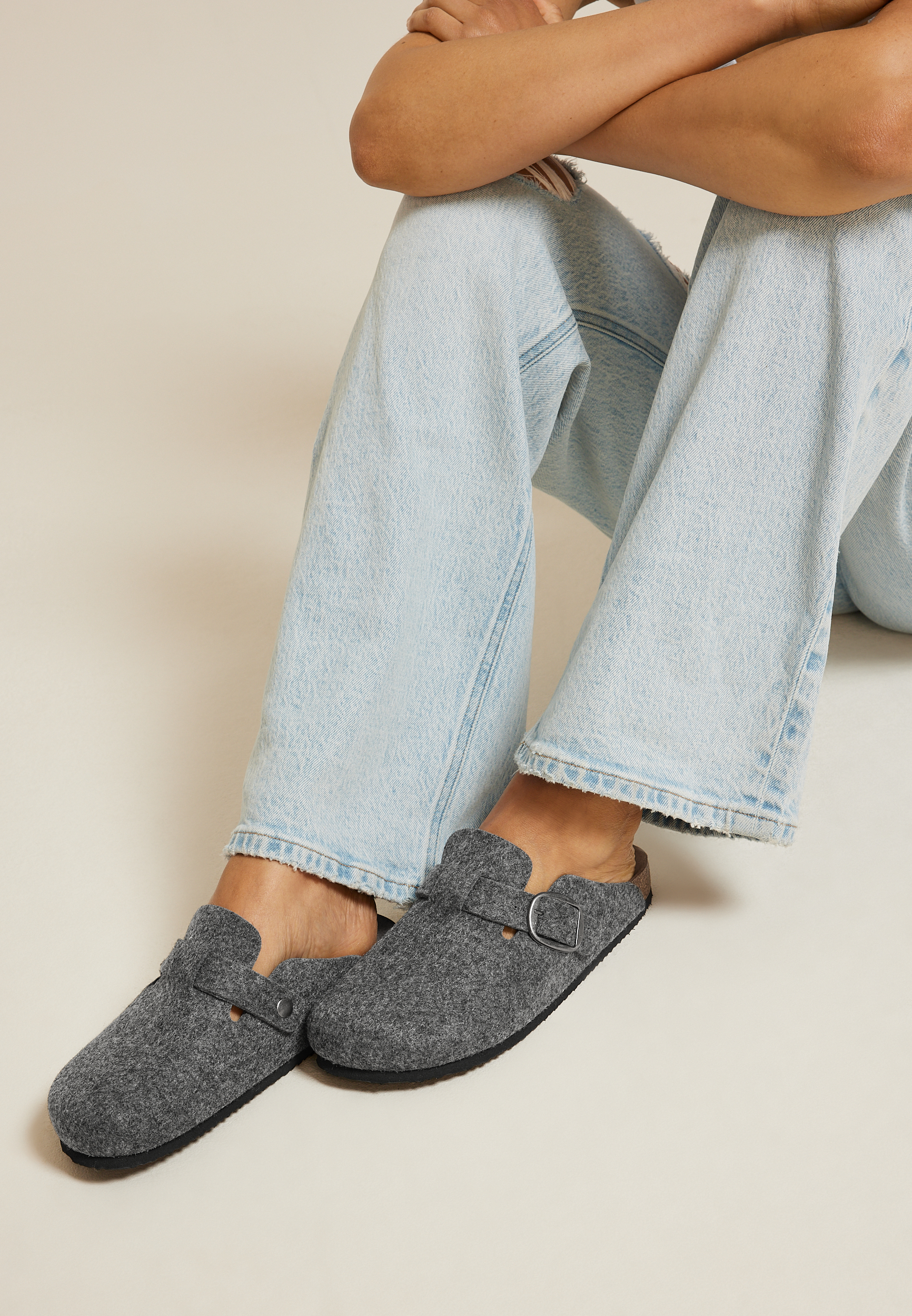 SuperCush Chloe Felt Footbed Clog, CHARCOAL, large