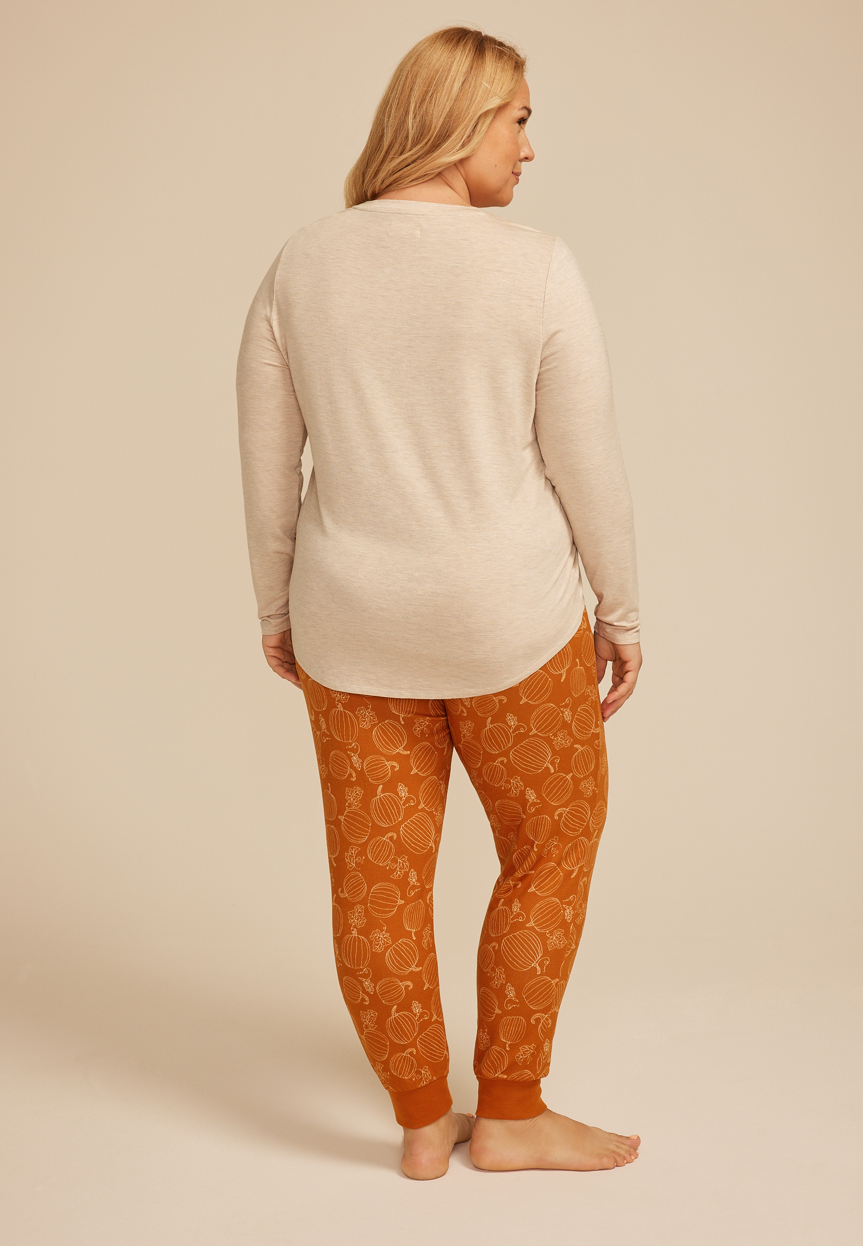 Plus Size Autumn Leaves Pumpkins Please Graphic Tee And Jogger Pajama Set, ORANGE COMBO, large