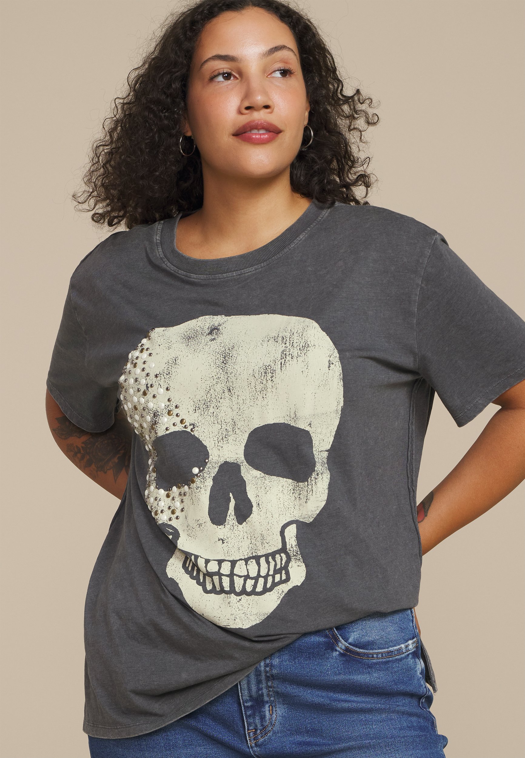 Plus Size Embellished Skull Oversized Fit Graphic Tee