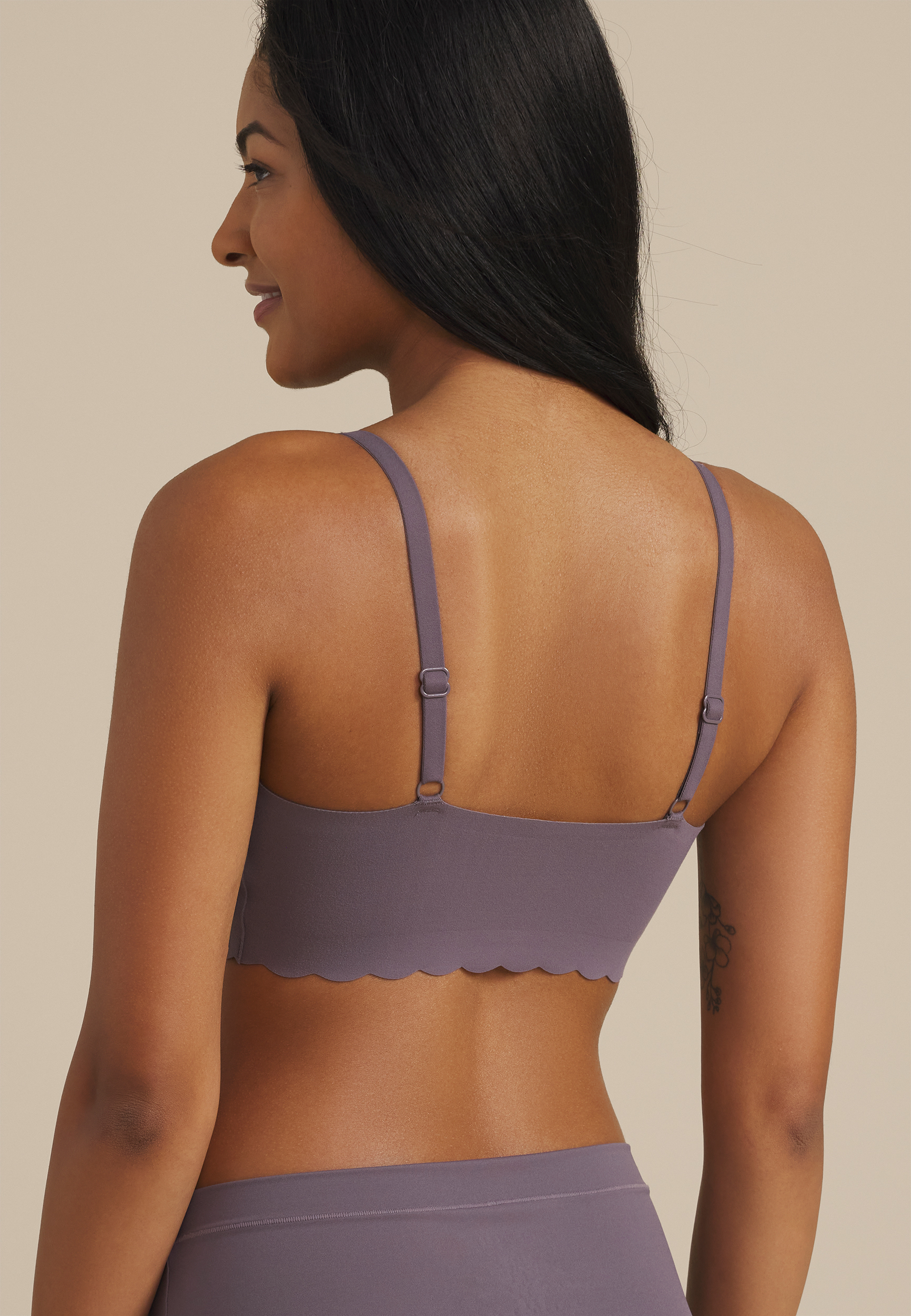 Invisibliss Scalloped Edge Bralette, C313, large