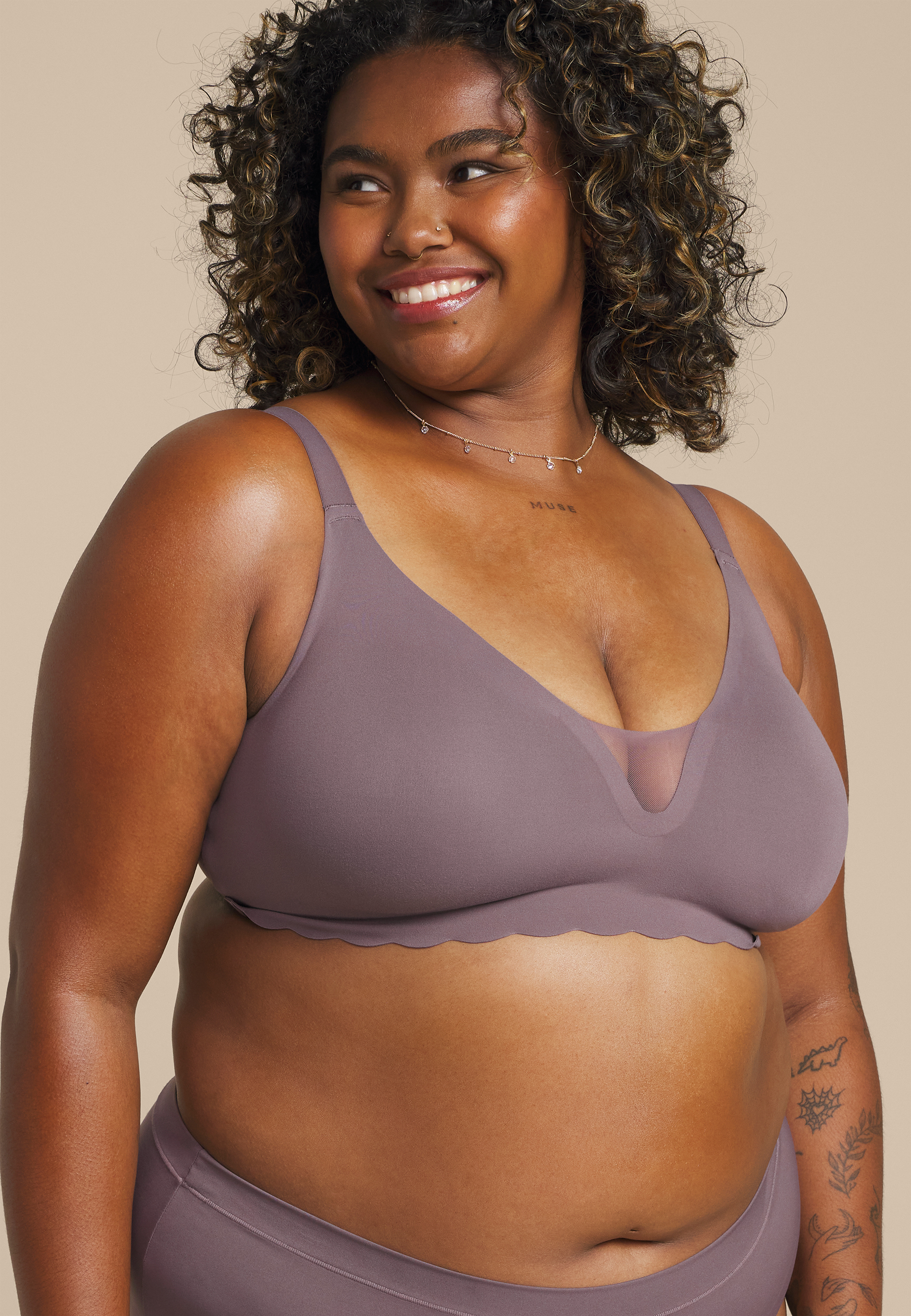 Invisibliss Scalloped Edge Bralette, C313, large