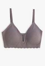 Invisibliss Scalloped Edge Bralette, C313, small