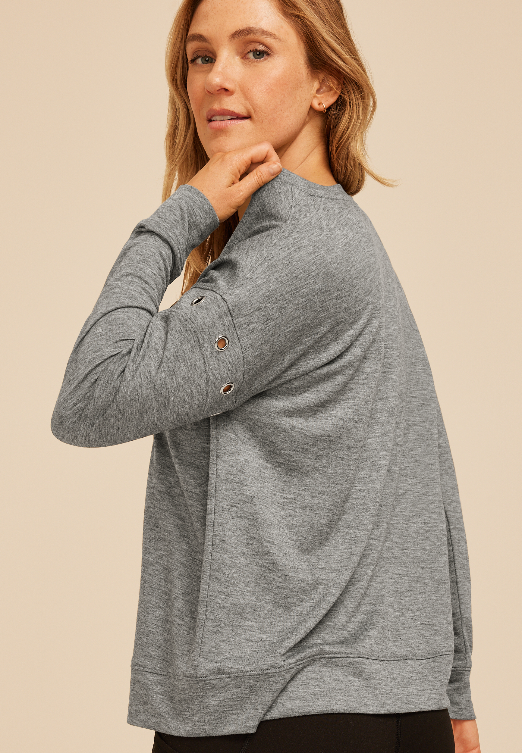 Grommet Shoulder Long Sleeve Tee, C2820, large